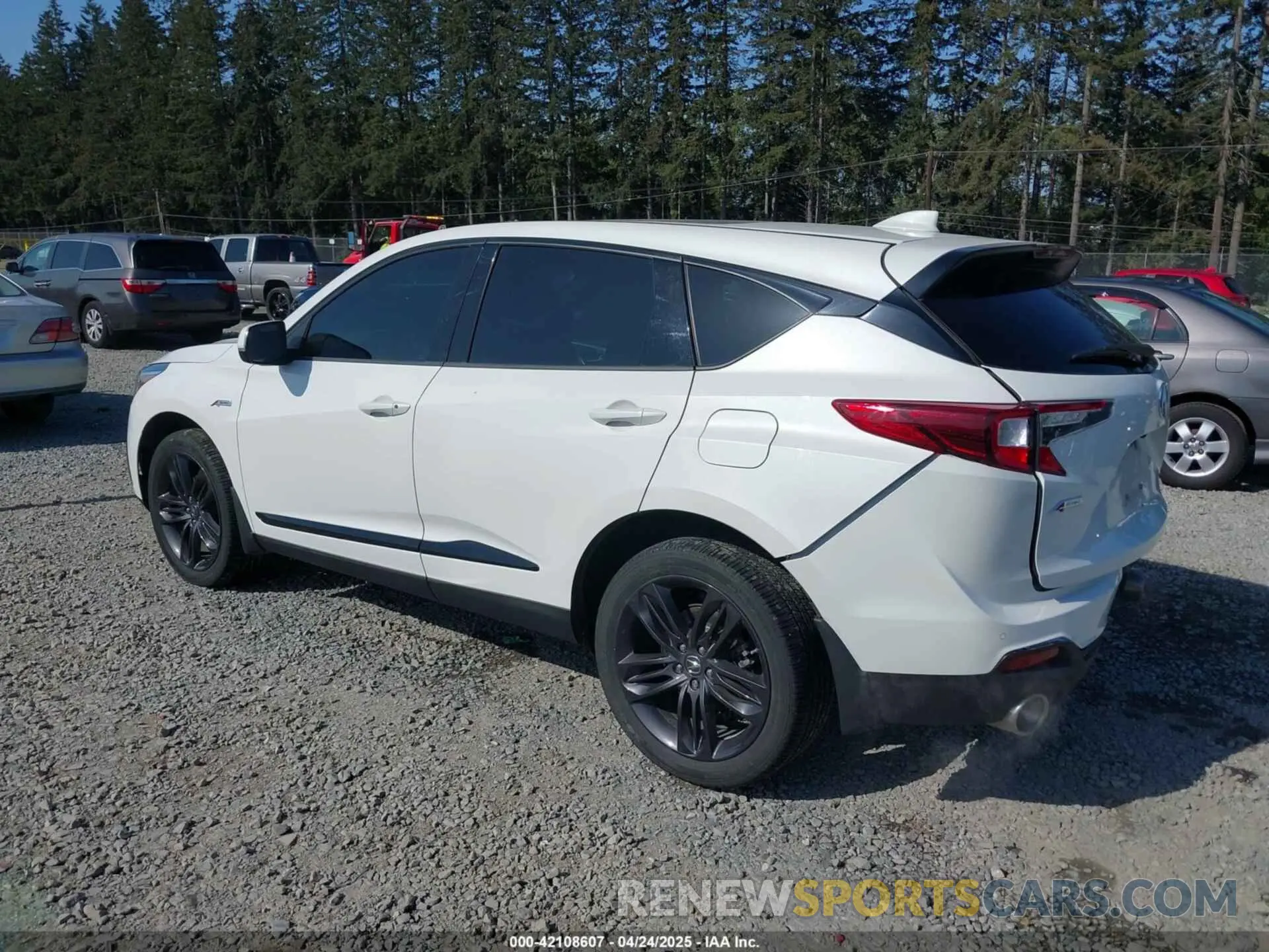 3 Photograph of a damaged car 5J8TC2H61LL013353 ACURA RDX 2020