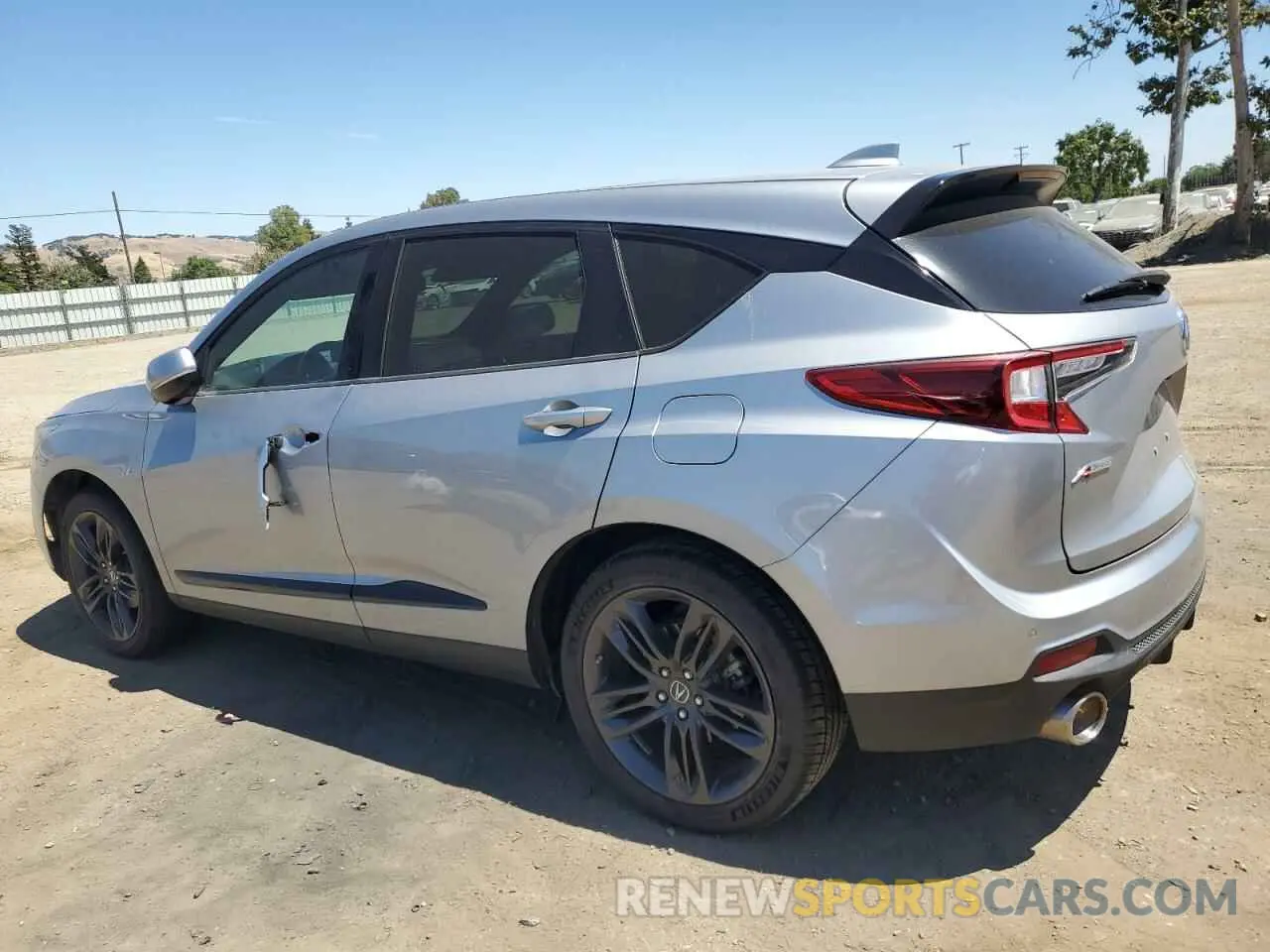 2 Photograph of a damaged car 5J8TC2H67LL022817 ACURA RDX 2020