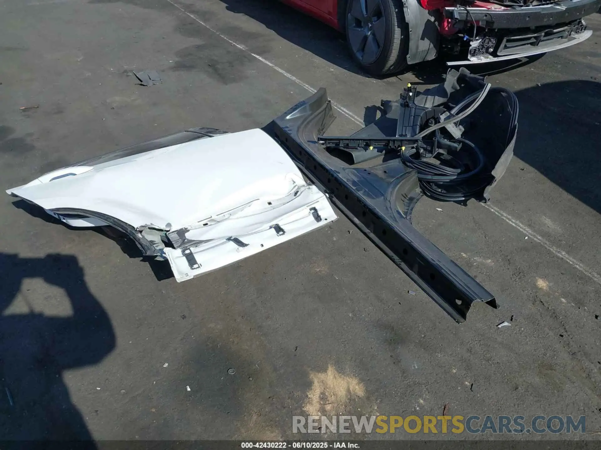 12 Photograph of a damaged car 5J8TC2H72LL031272 ACURA RDX 2020