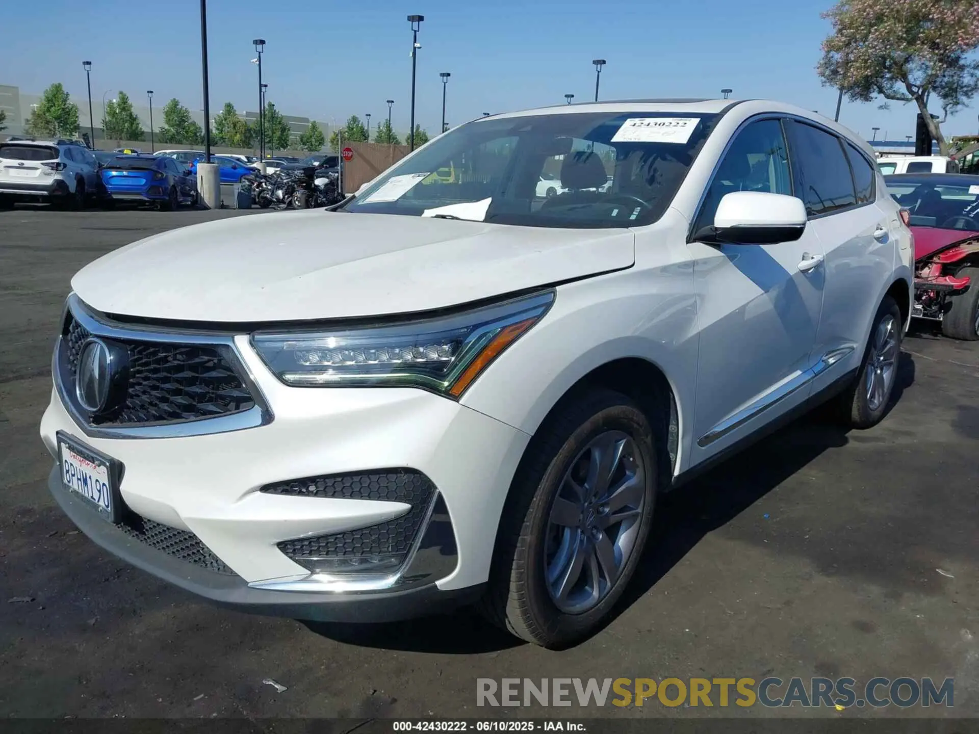 2 Photograph of a damaged car 5J8TC2H72LL031272 ACURA RDX 2020