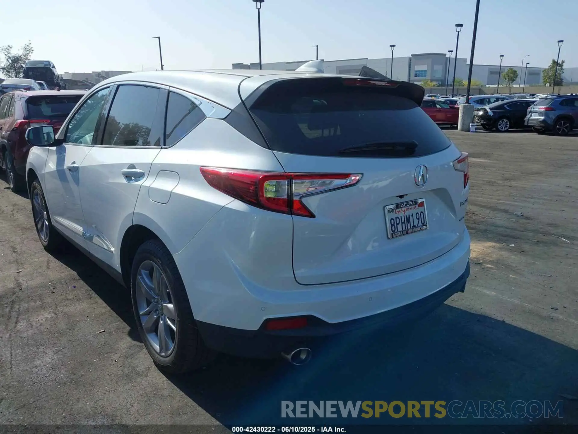 3 Photograph of a damaged car 5J8TC2H72LL031272 ACURA RDX 2020