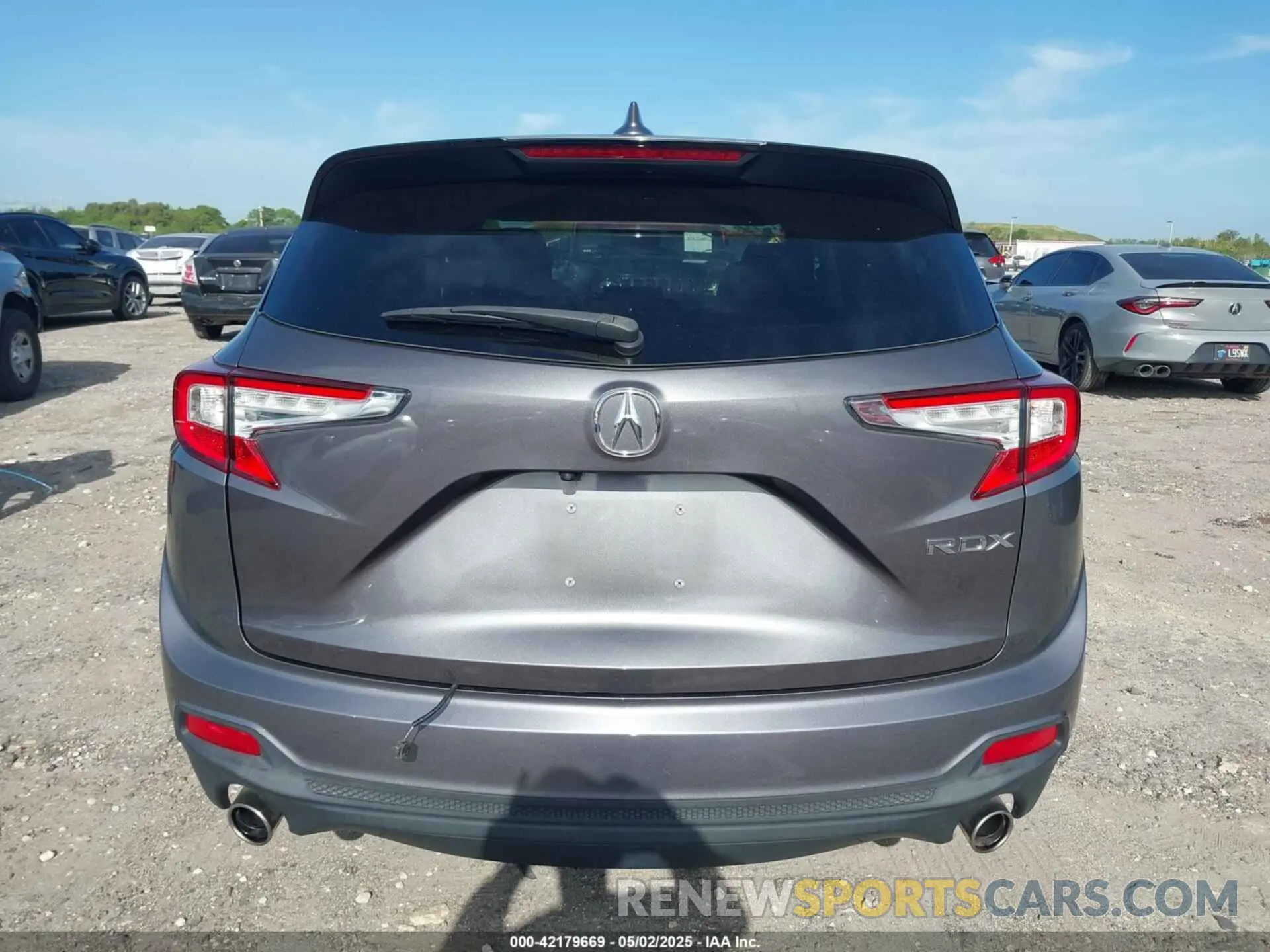 17 Фотография поврежденного автомобиля 5J8TC1H32ML001584 ACURA RDX 2021