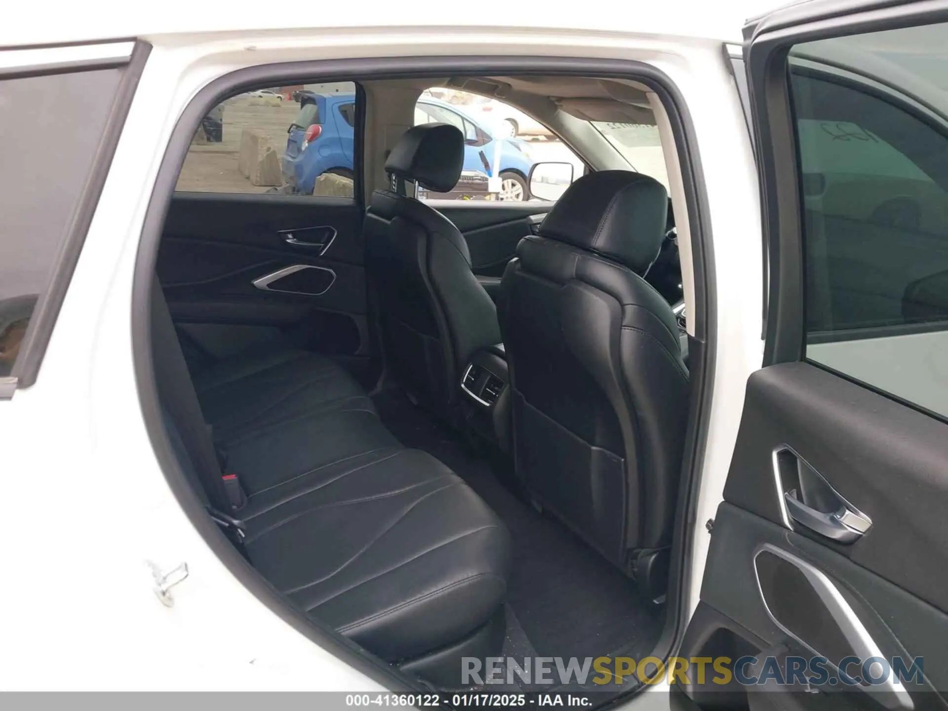 8 Photograph of a damaged car 5J8TC1H32ML013671 ACURA RDX 2021