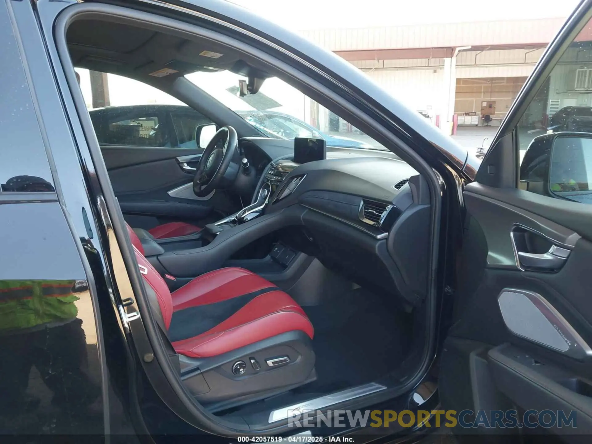 5 Photograph of a damaged car 5J8TC1H67ML021811 ACURA RDX 2021