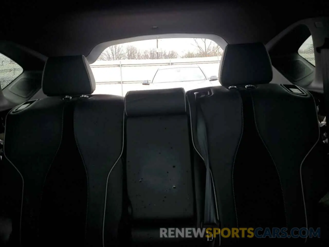 10 Photograph of a damaged car 5J8TC1H69ML022510 ACURA RDX 2021