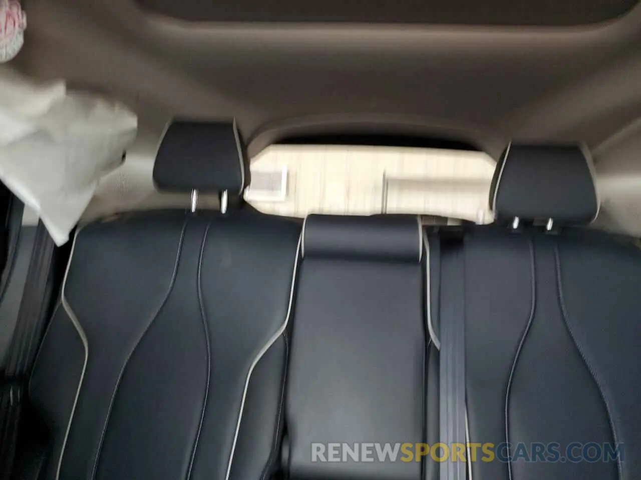 10 Photograph of a damaged car 5J8TC1H77ML012762 ACURA RDX 2021