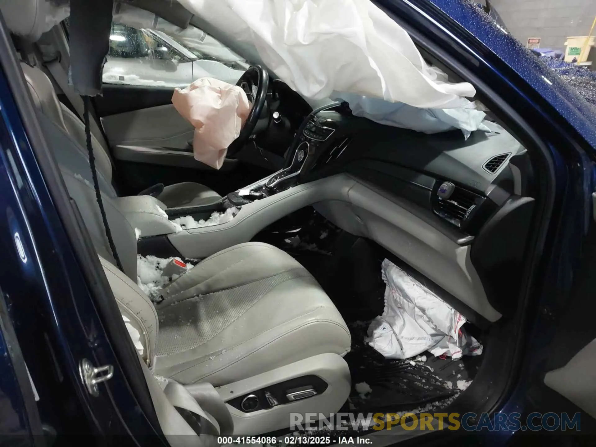 5 Photograph of a damaged car 5J8TC2H57ML007176 ACURA RDX 2021