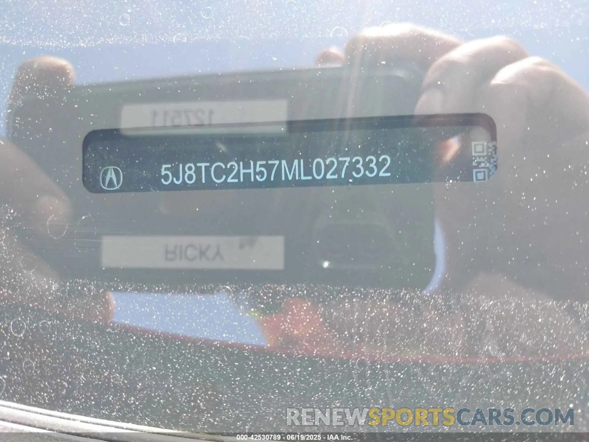 9 Photograph of a damaged car 5J8TC2H57ML027332 ACURA RDX 2021