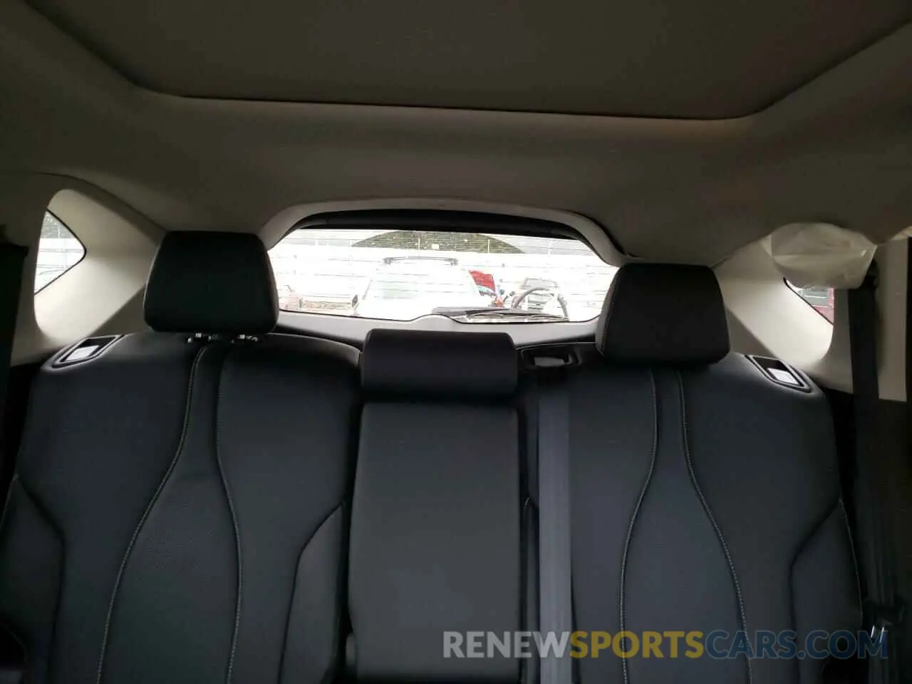 10 Photograph of a damaged car 5J8TC2H58ML042180 ACURA RDX 2021