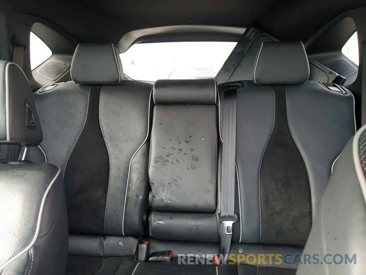 10 Photograph of a damaged car 5J8TC2H60ML010963 ACURA RDX 2021