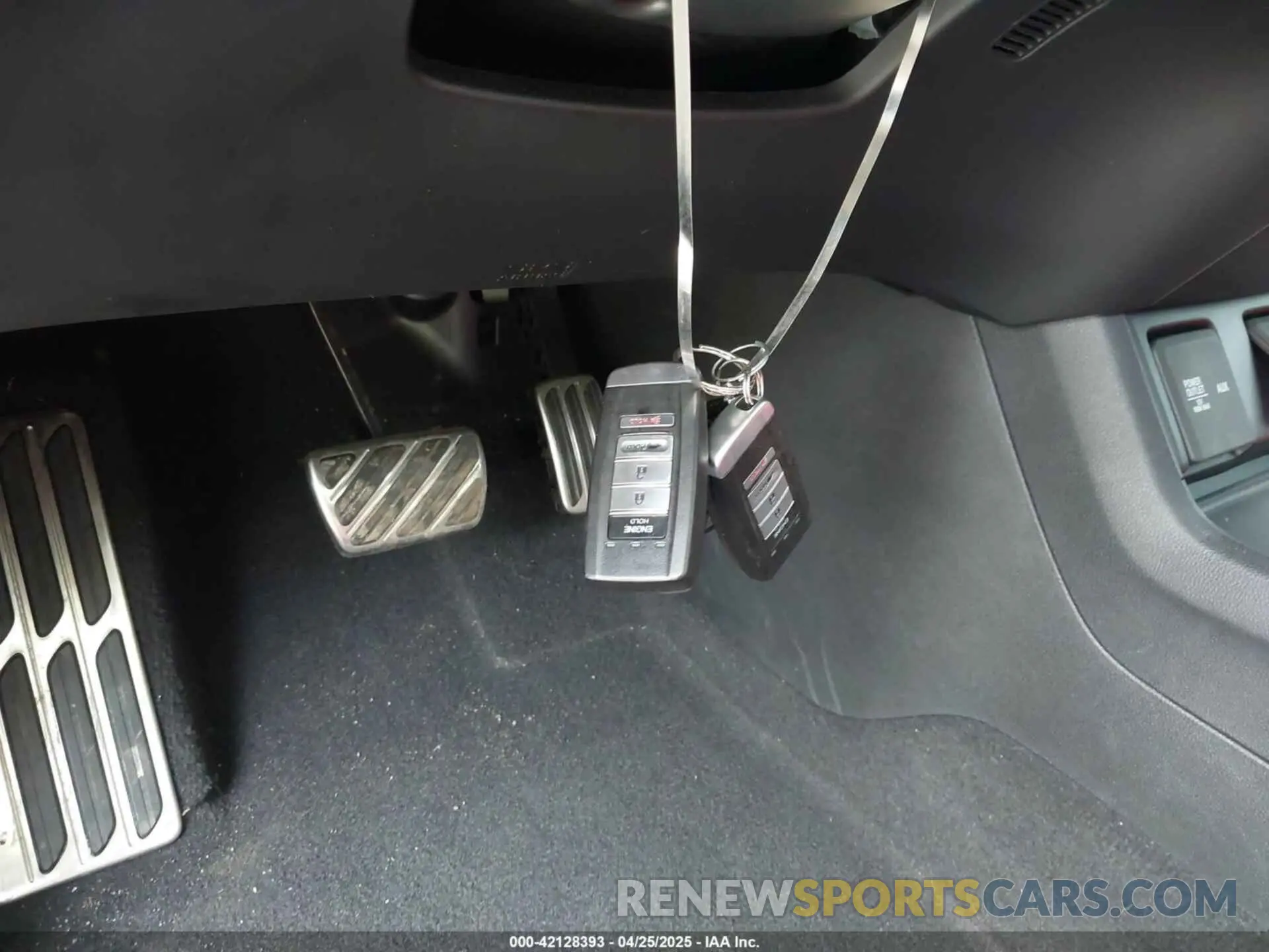 11 Фотография поврежденного автомобиля 5J8TC2H63ML048400 ACURA RDX 2021