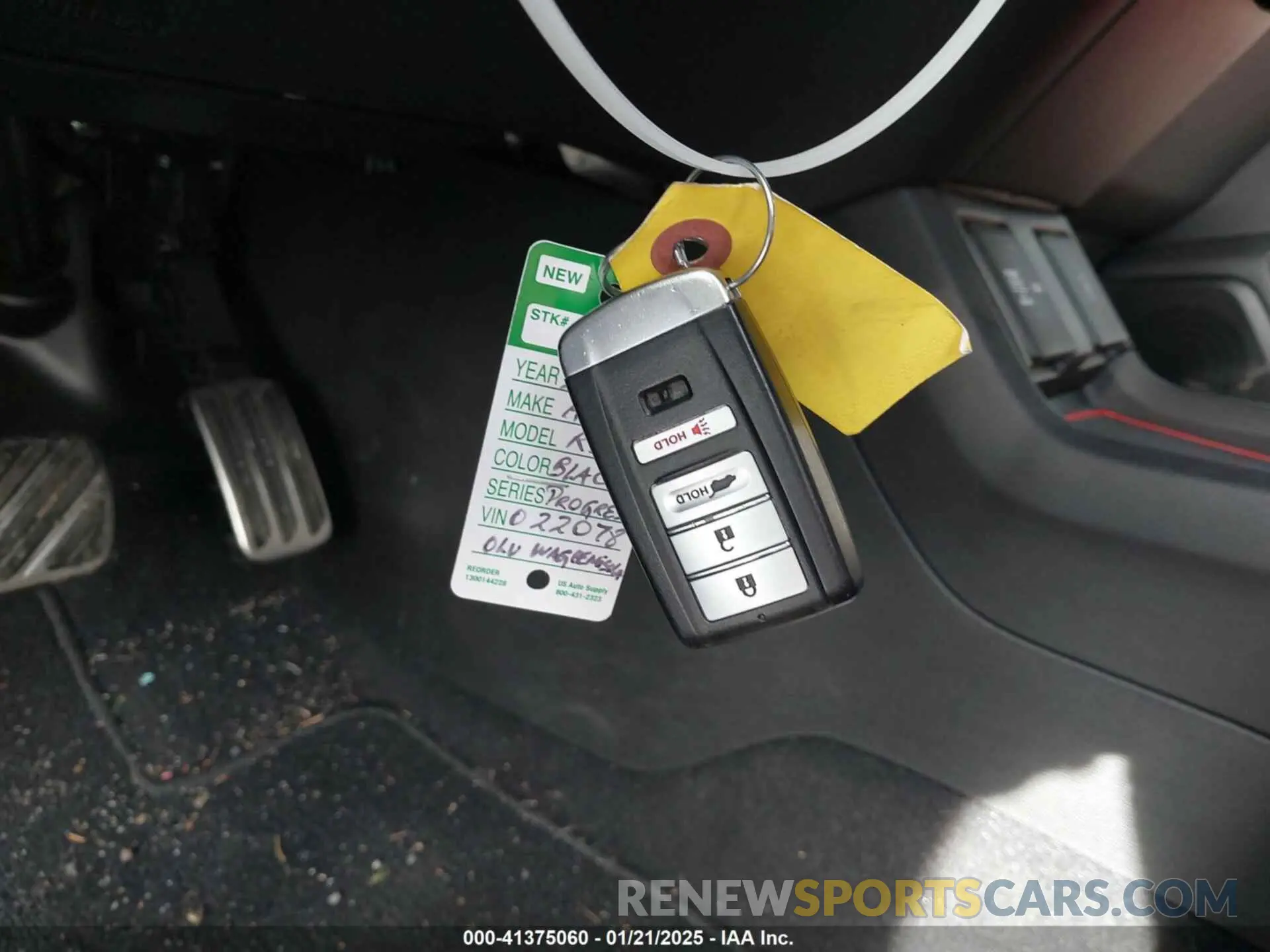 11 Photograph of a damaged car 5J8TC2H64ML022078 ACURA RDX 2021
