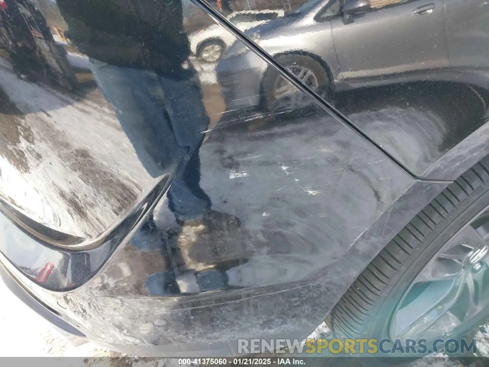 17 Photograph of a damaged car 5J8TC2H64ML022078 ACURA RDX 2021