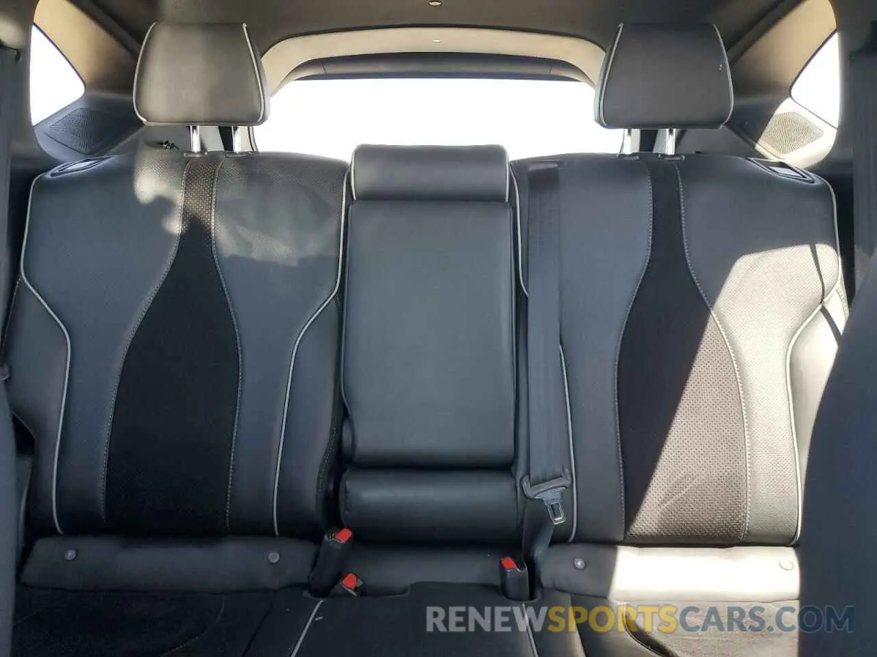 10 Фотография поврежденного автомобиля 5J8TC2H69ML037580 ACURA RDX 2021