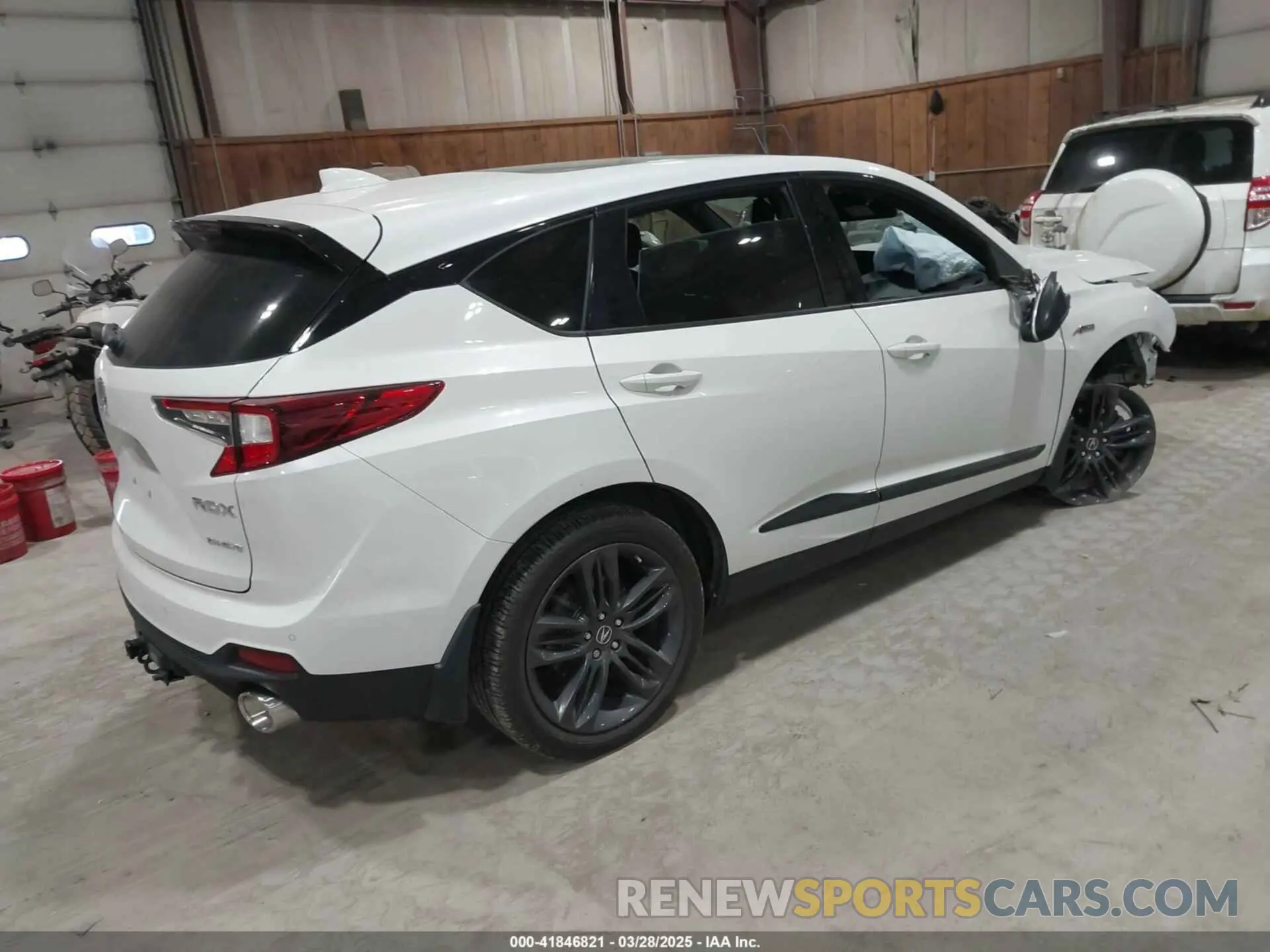 4 Фотография поврежденного автомобиля 5J8TC2H69ML803565 ACURA RDX 2021