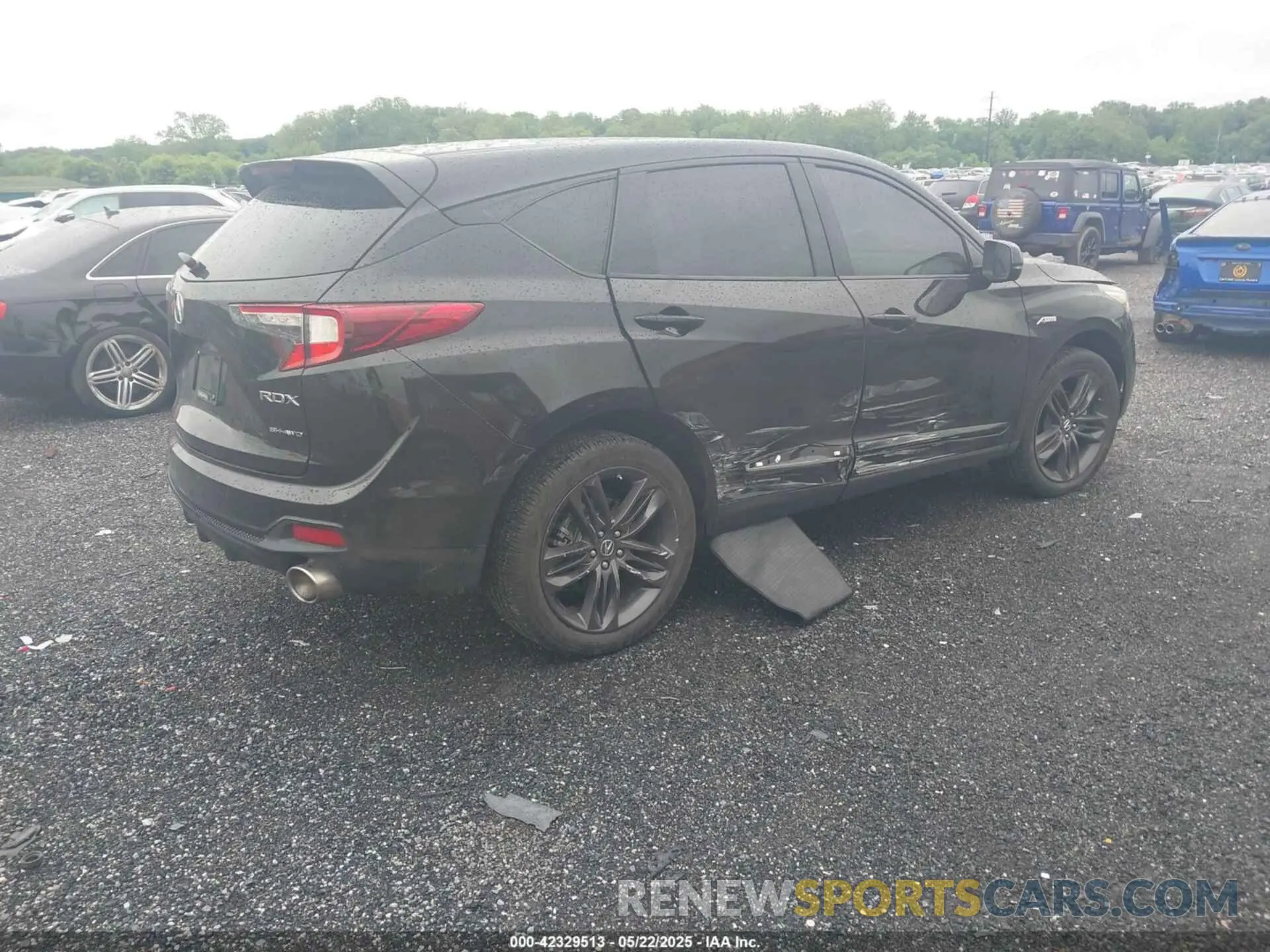 4 Photograph of a damaged car 5J8TC2H6XML034106 ACURA RDX 2021