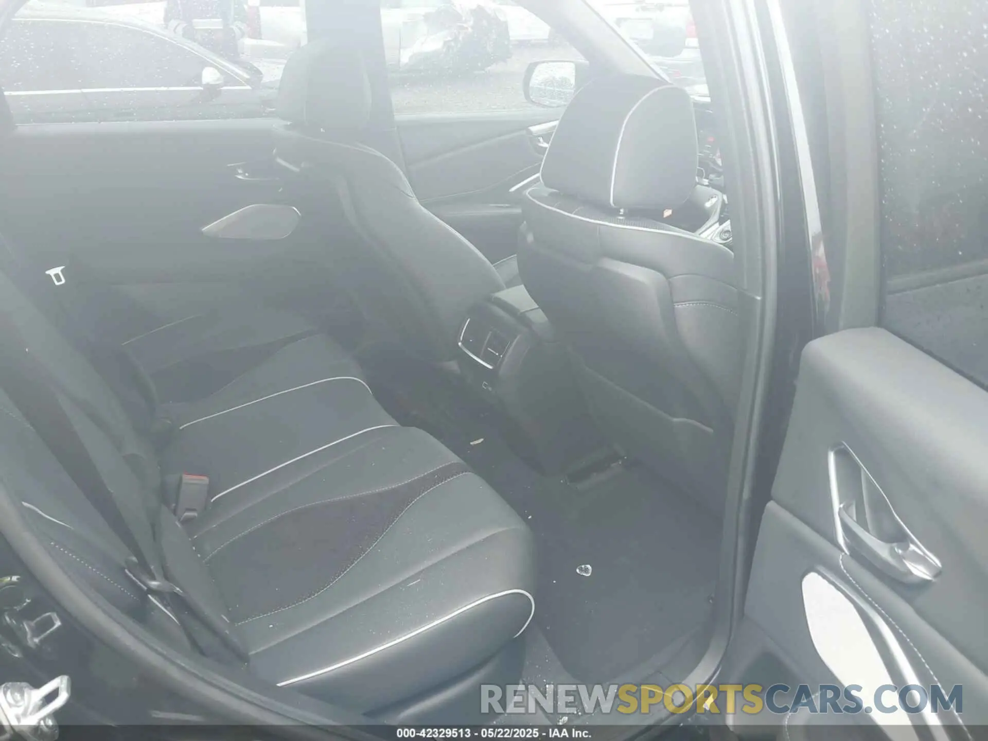 8 Photograph of a damaged car 5J8TC2H6XML034106 ACURA RDX 2021