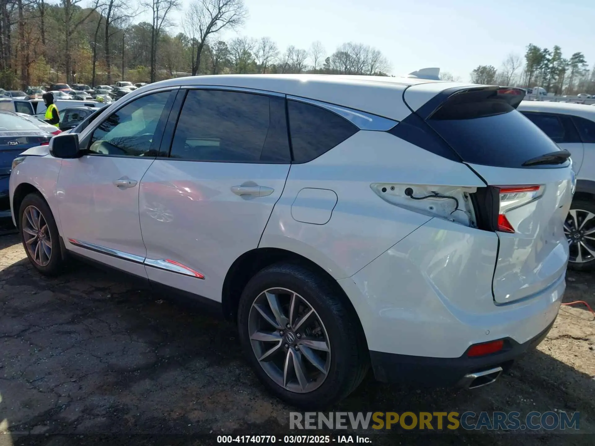 3 Photograph of a damaged car 5J8TC1H58NL003746 ACURA RDX 2022