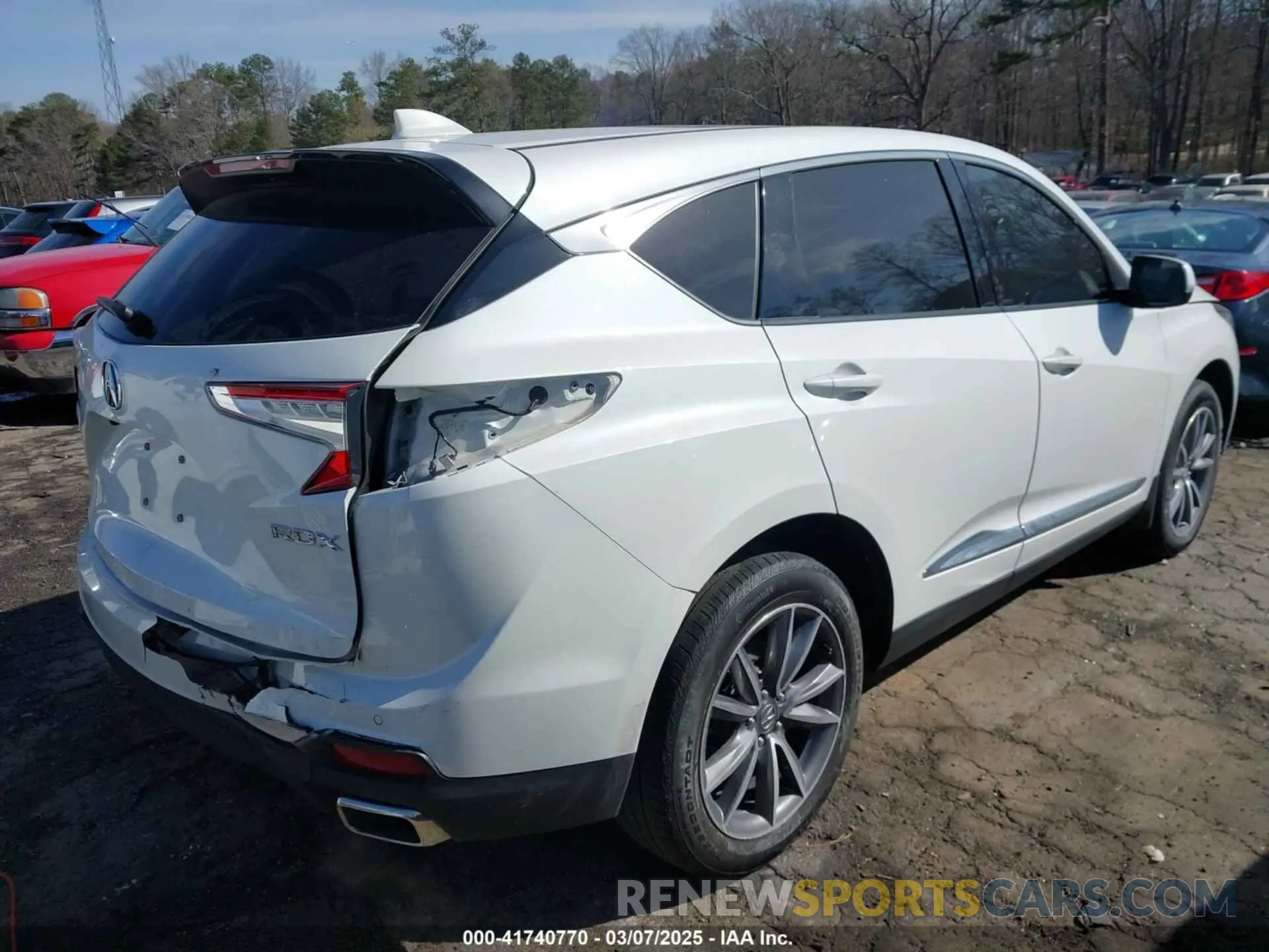 4 Photograph of a damaged car 5J8TC1H58NL003746 ACURA RDX 2022
