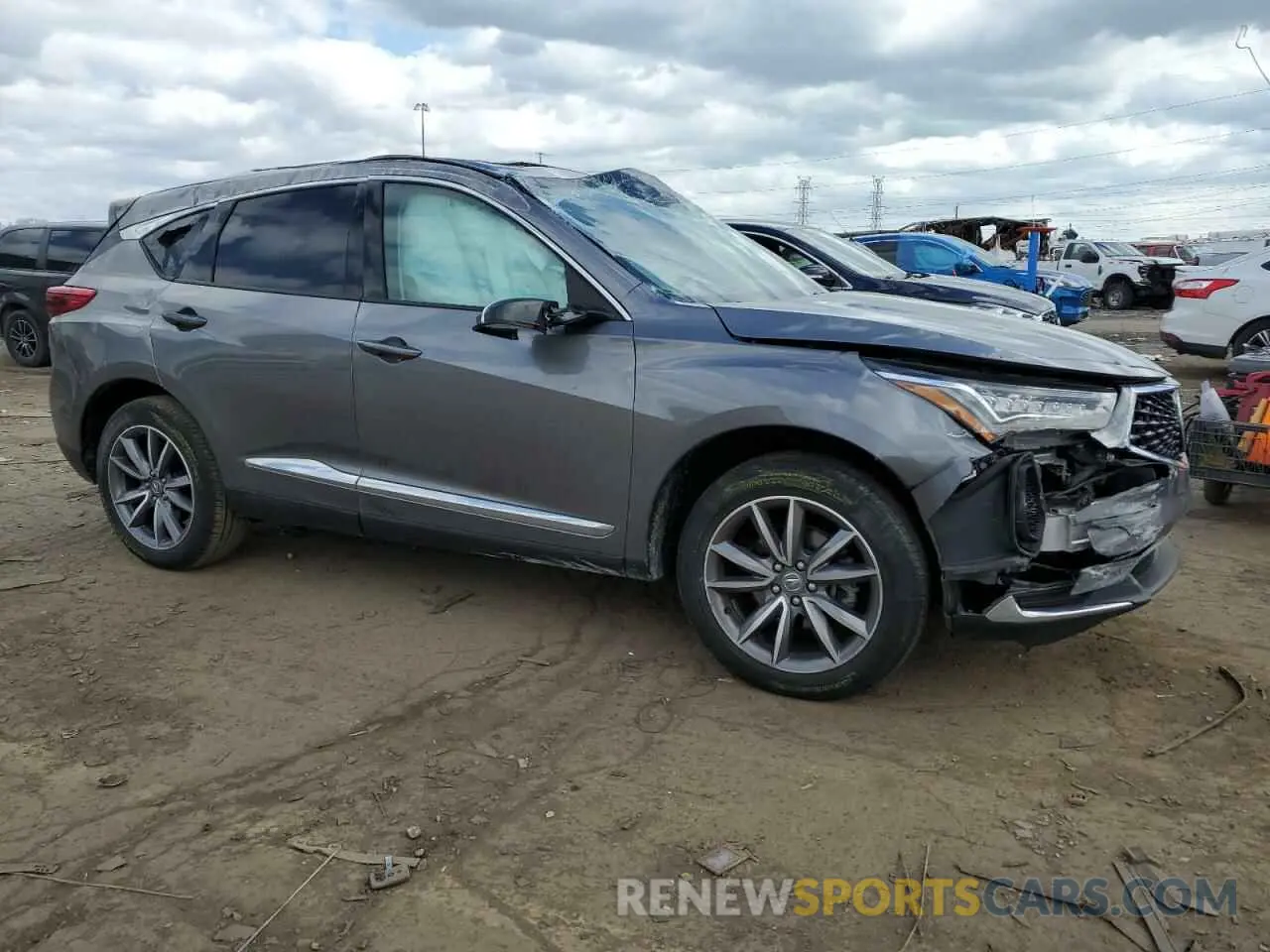 4 Photograph of a damaged car 5J8TC1H5XNL003361 ACURA RDX 2022