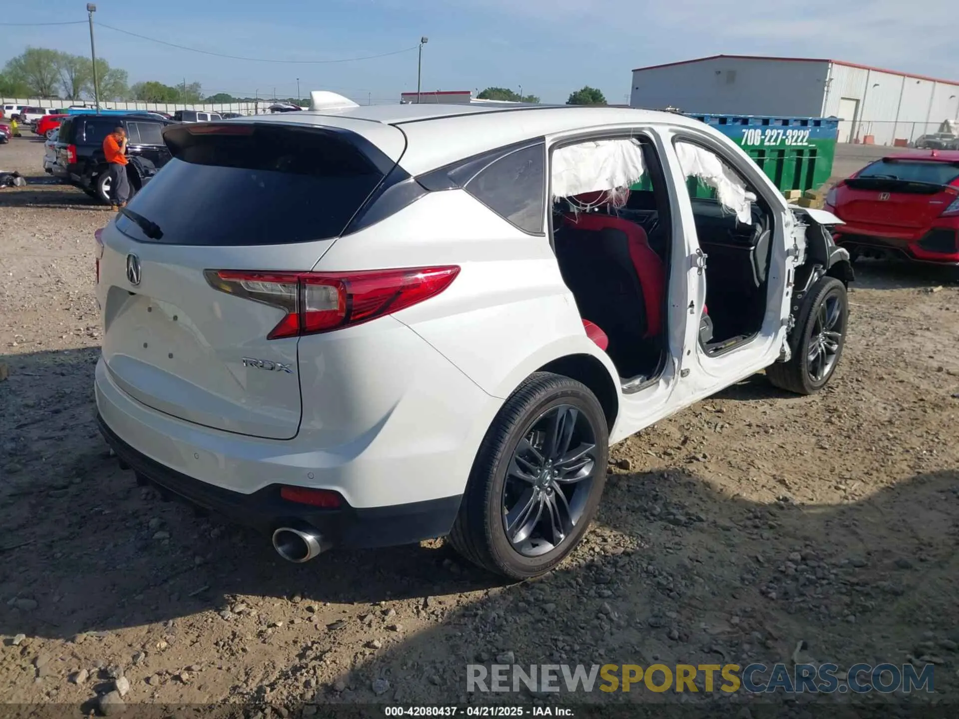 4 Photograph of a damaged car 5J8TC1H61NL001314 ACURA RDX 2022