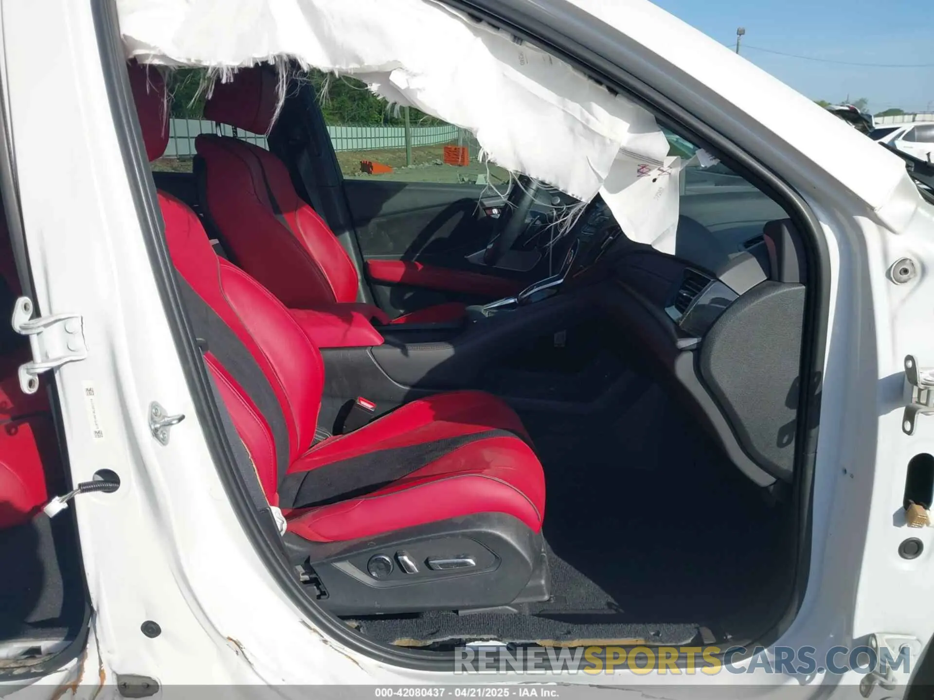 5 Photograph of a damaged car 5J8TC1H61NL001314 ACURA RDX 2022