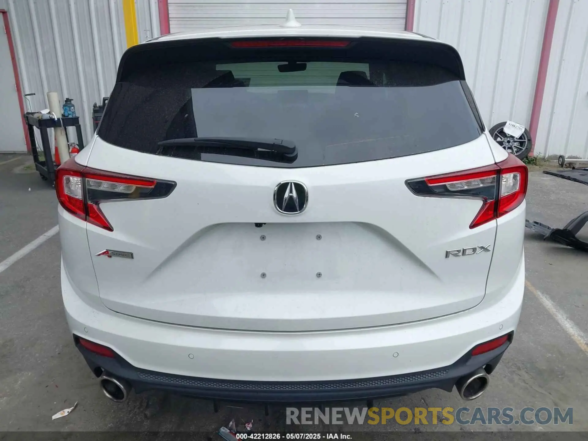 16 Photograph of a damaged car 5J8TC1H65NL006760 ACURA RDX 2022