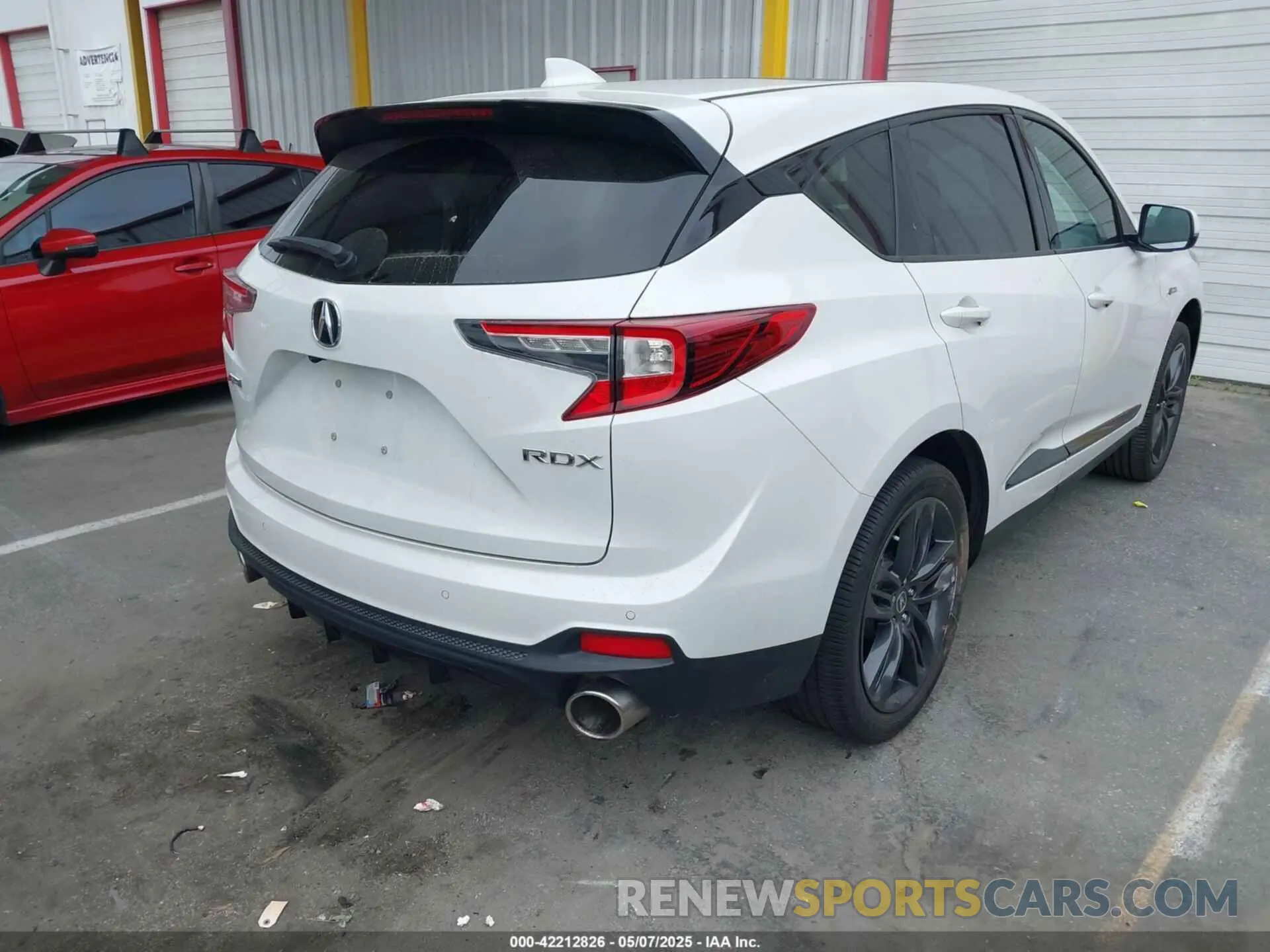 4 Photograph of a damaged car 5J8TC1H65NL006760 ACURA RDX 2022