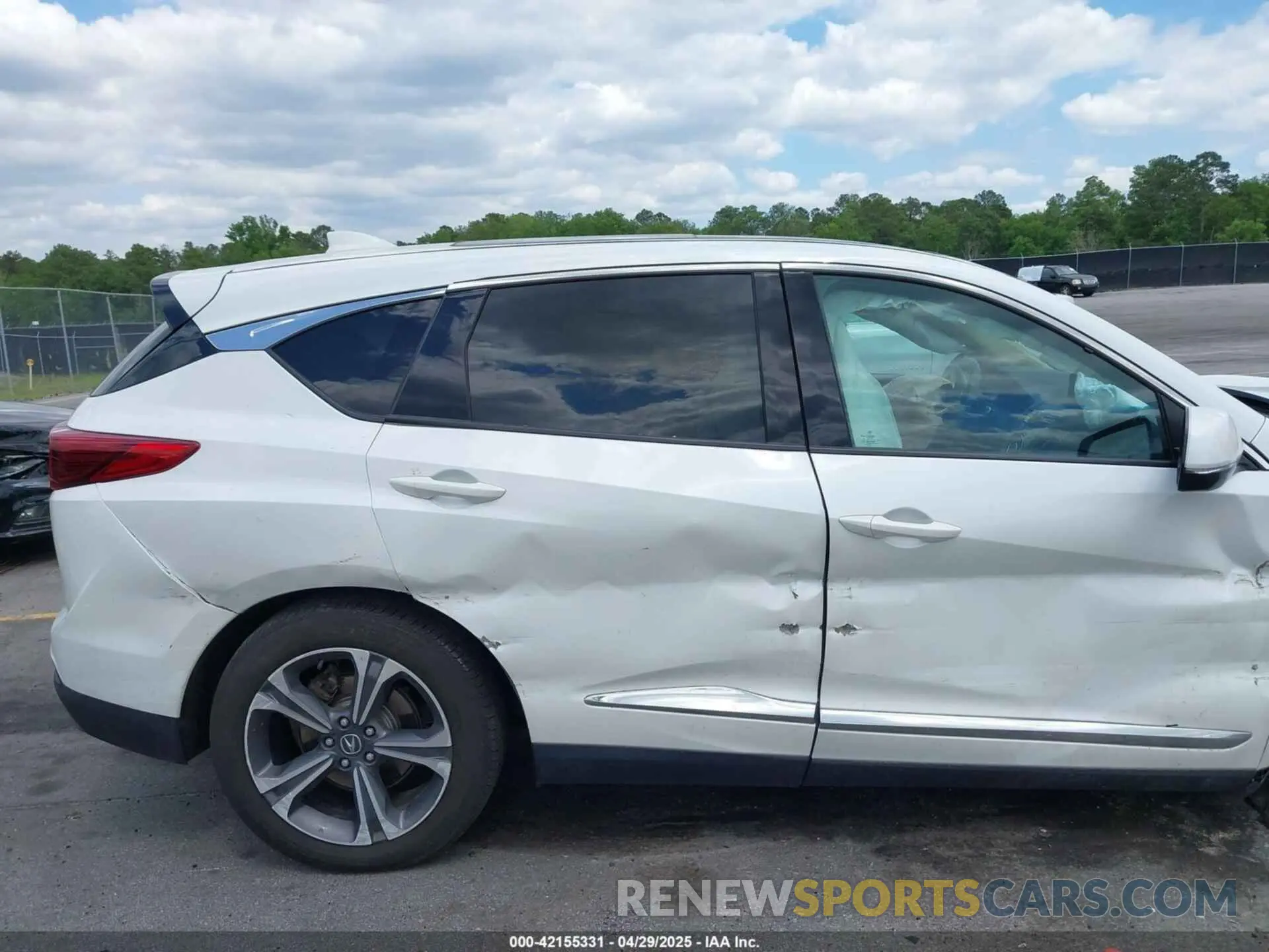 21 Photograph of a damaged car 5J8TC2H72NL009713 ACURA RDX 2022
