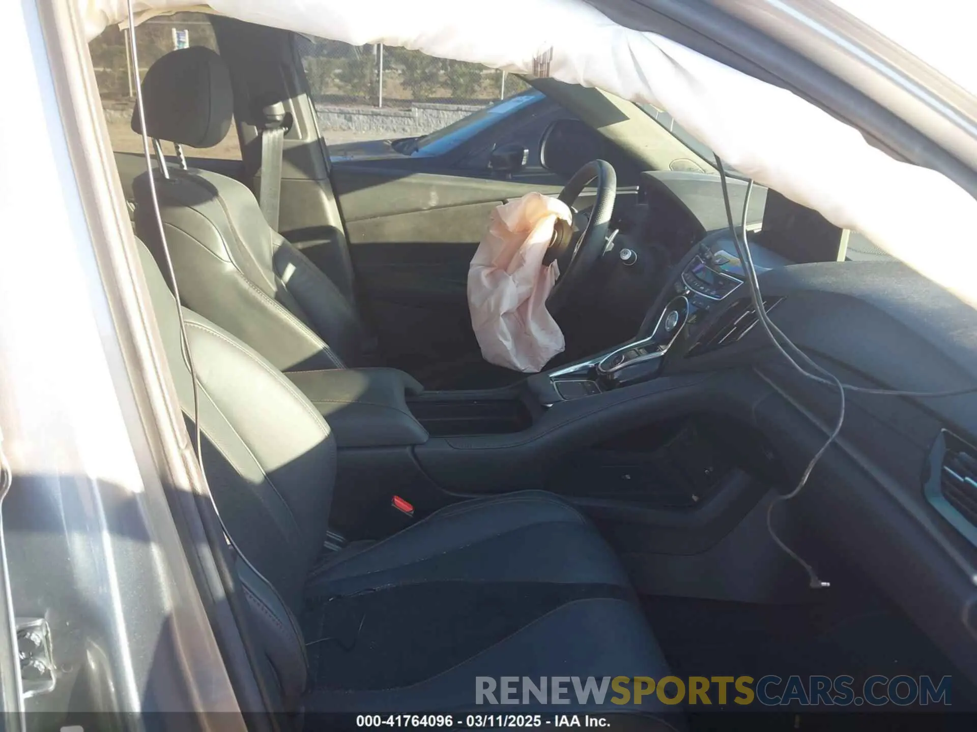 5 Photograph of a damaged car 5J8TC2H89NL000578 ACURA RDX 2022
