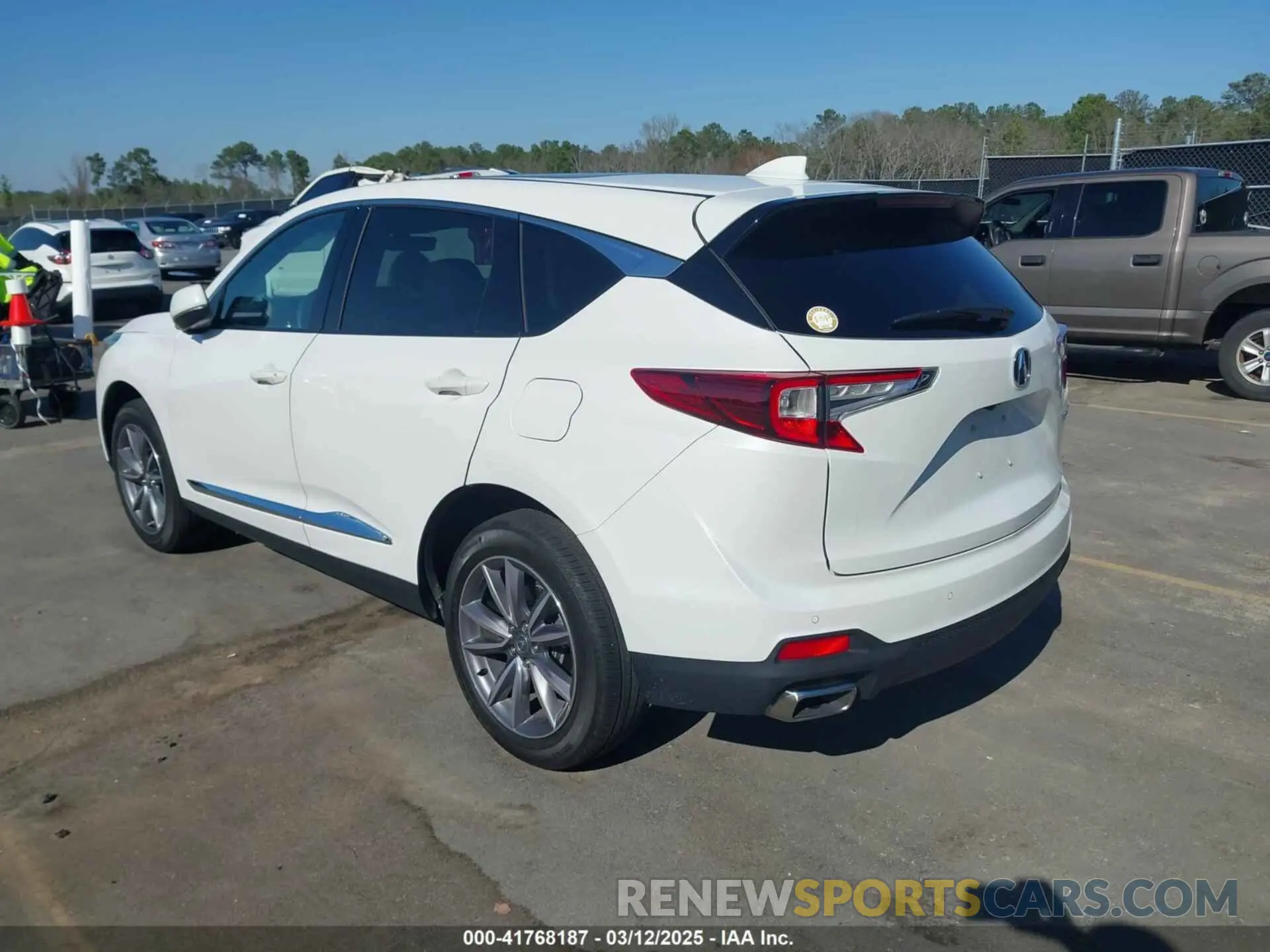 3 Фотография поврежденного автомобиля 5J8TC1H59PL000180 ACURA RDX 2023