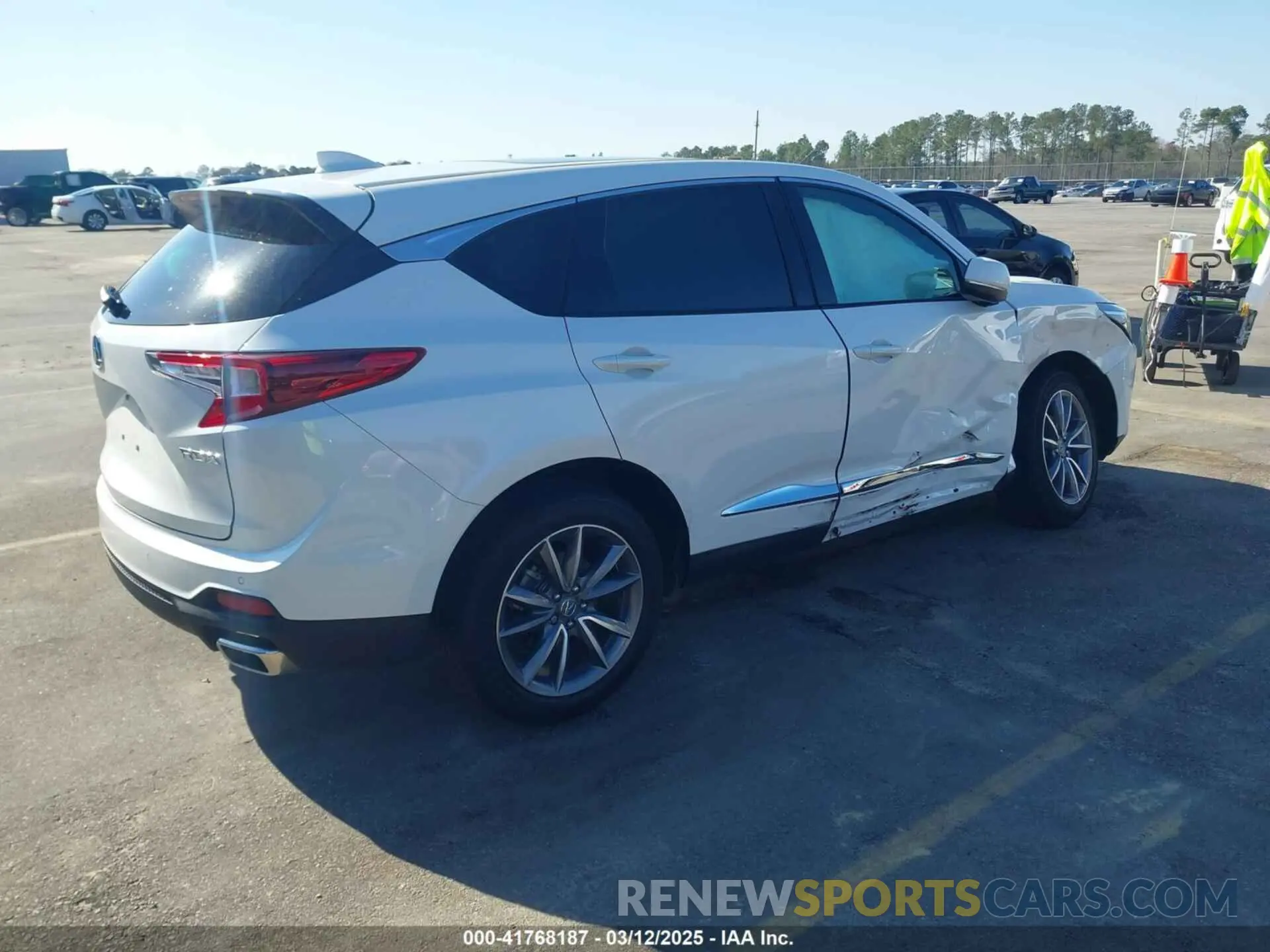 4 Фотография поврежденного автомобиля 5J8TC1H59PL000180 ACURA RDX 2023