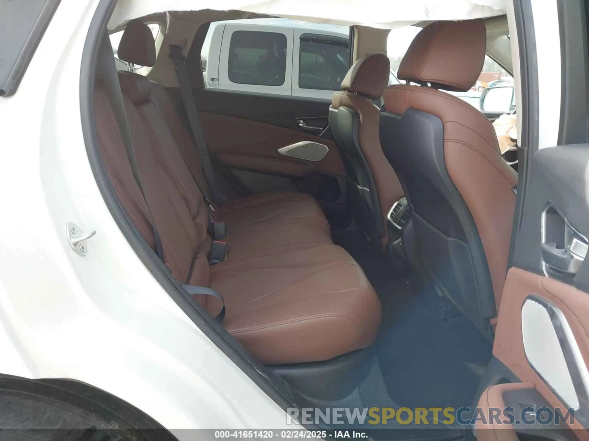 8 Photograph of a damaged car 5J8TC2H50PL000526 ACURA RDX 2023