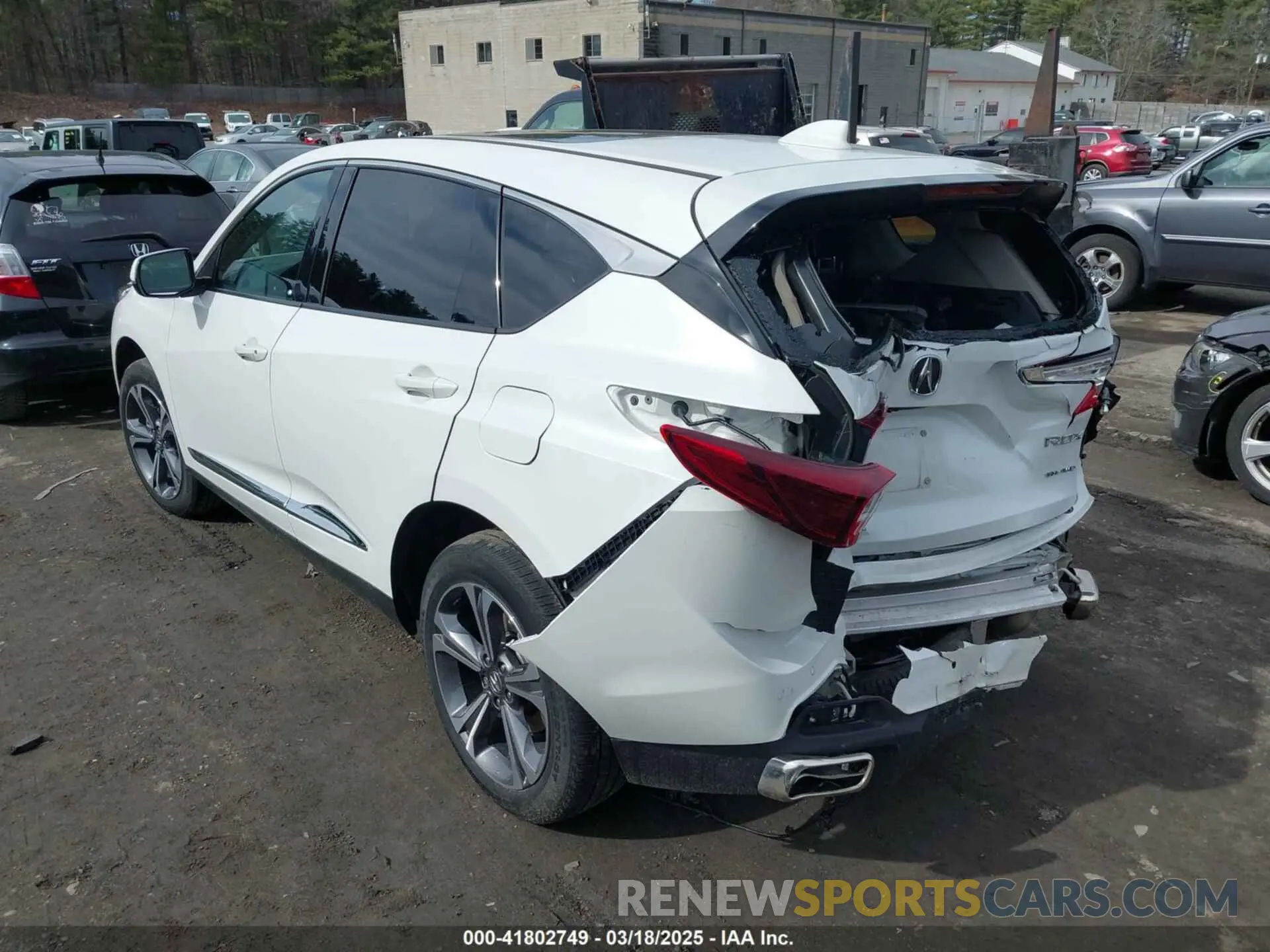 3 Photograph of a damaged car 5J8TC2H7XPL008909 ACURA RDX 2023
