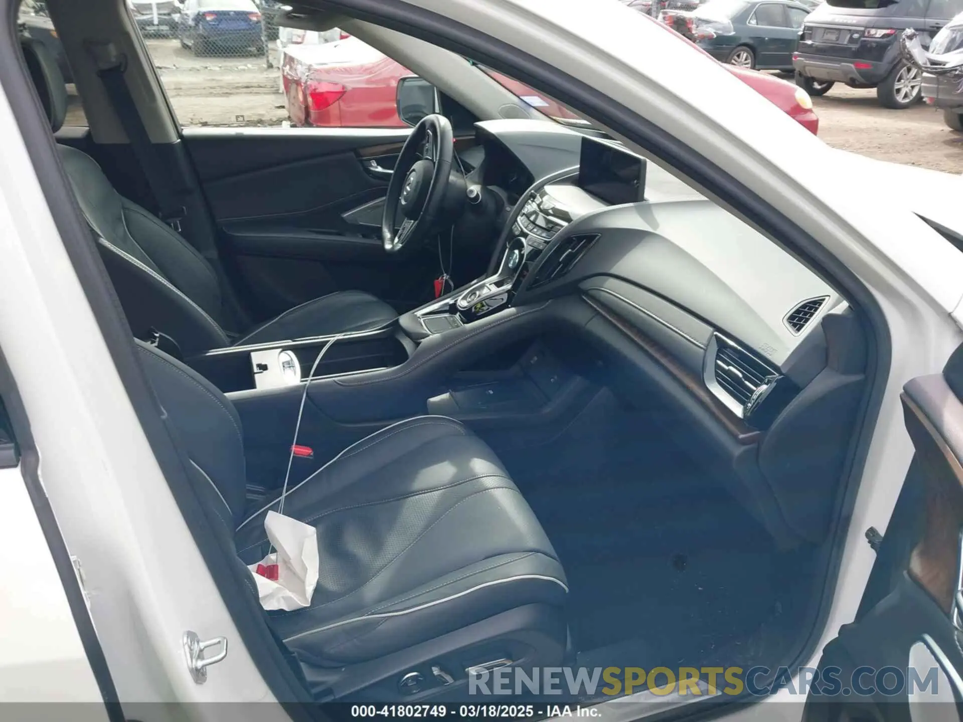 5 Photograph of a damaged car 5J8TC2H7XPL008909 ACURA RDX 2023