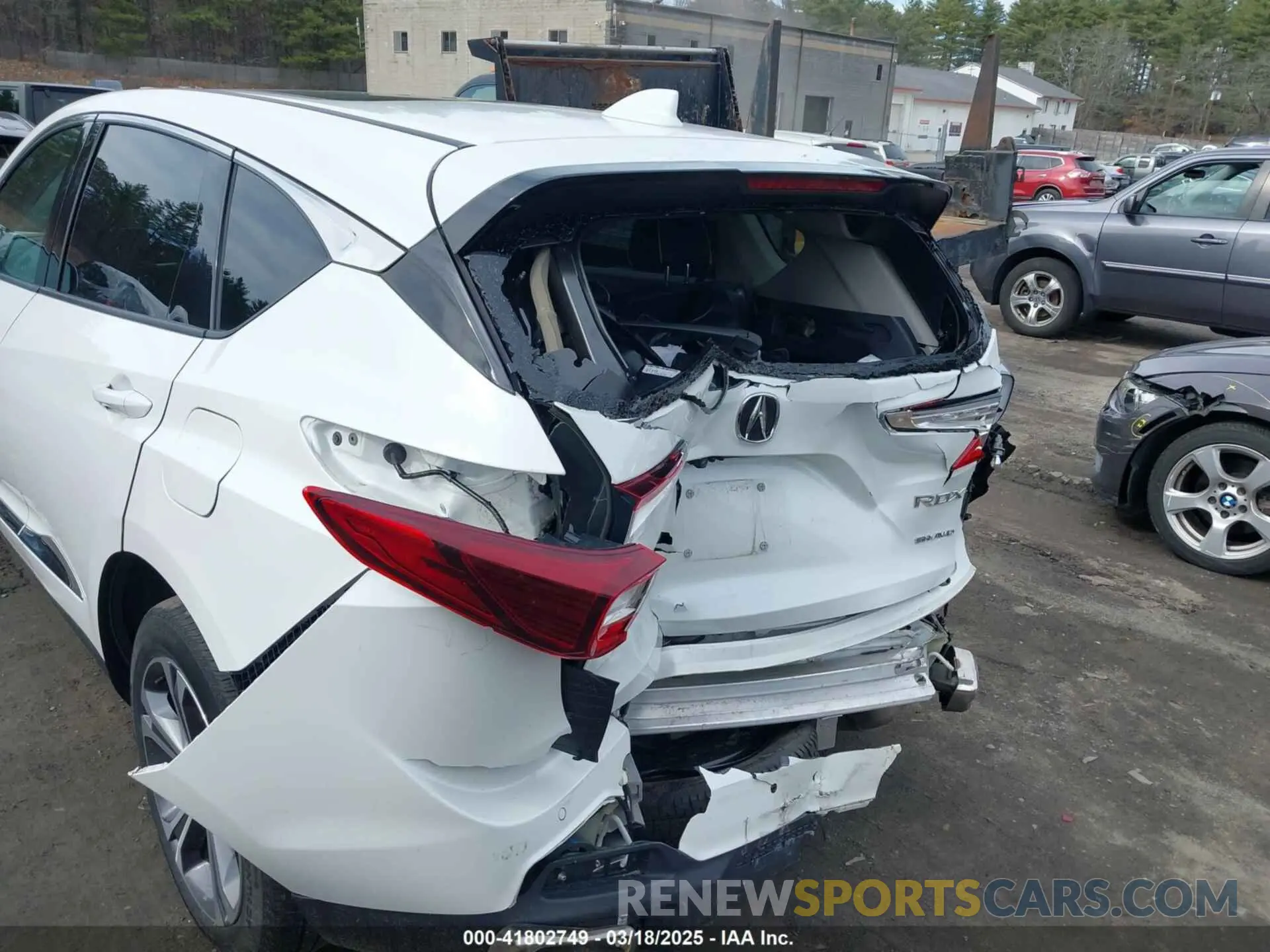 6 Photograph of a damaged car 5J8TC2H7XPL008909 ACURA RDX 2023