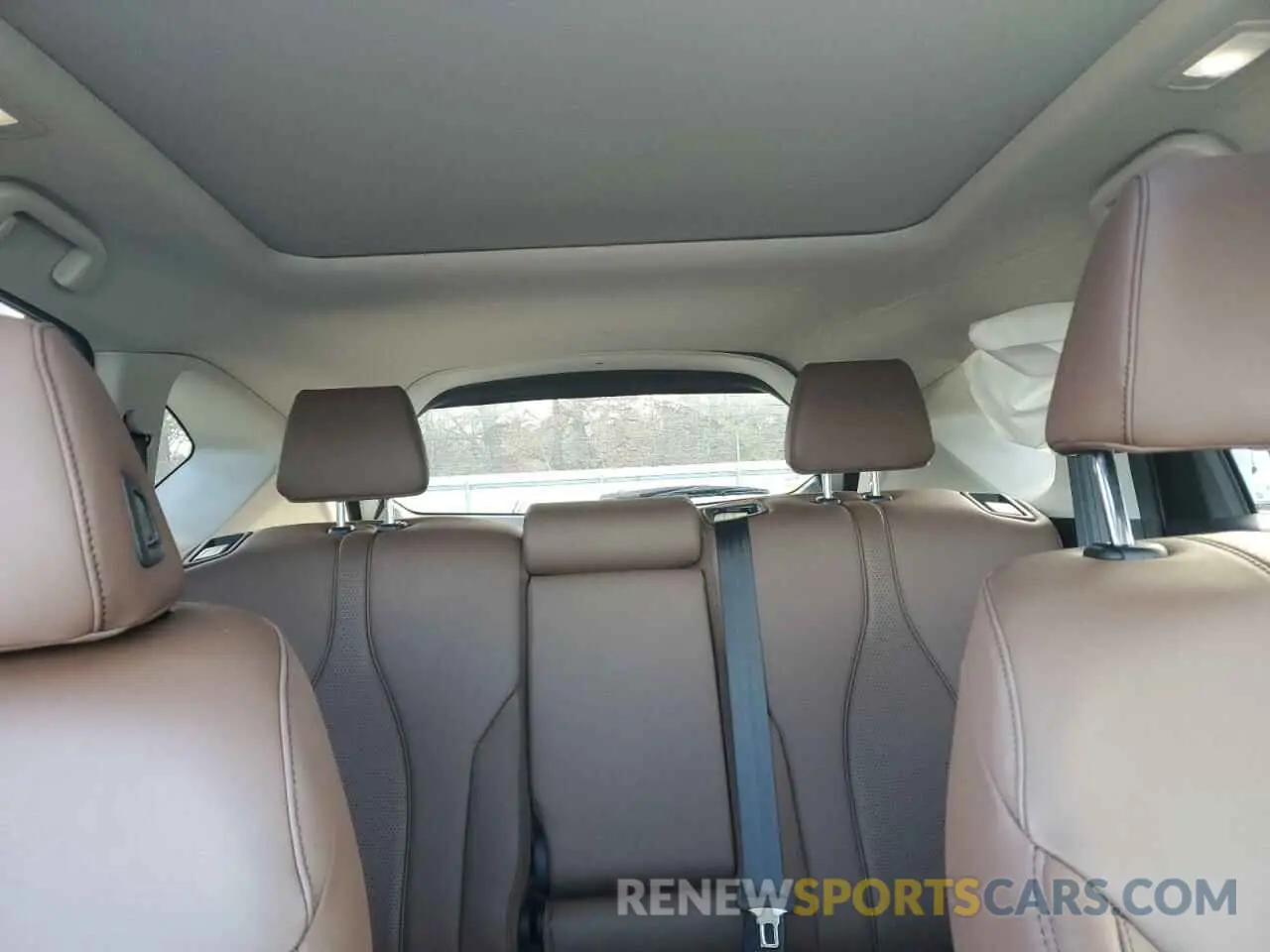 10 Photograph of a damaged car 5J8TC2H56RL008519 ACURA RDX 2024