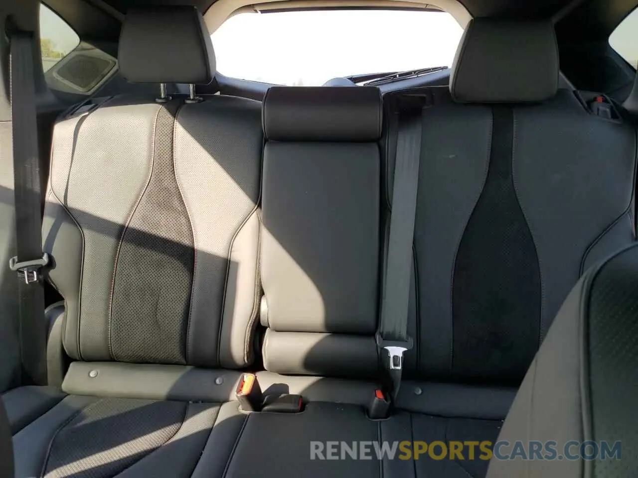 10 Фотография поврежденного автомобиля 5J8TC2H82RL038076 ACURA RDX 2024