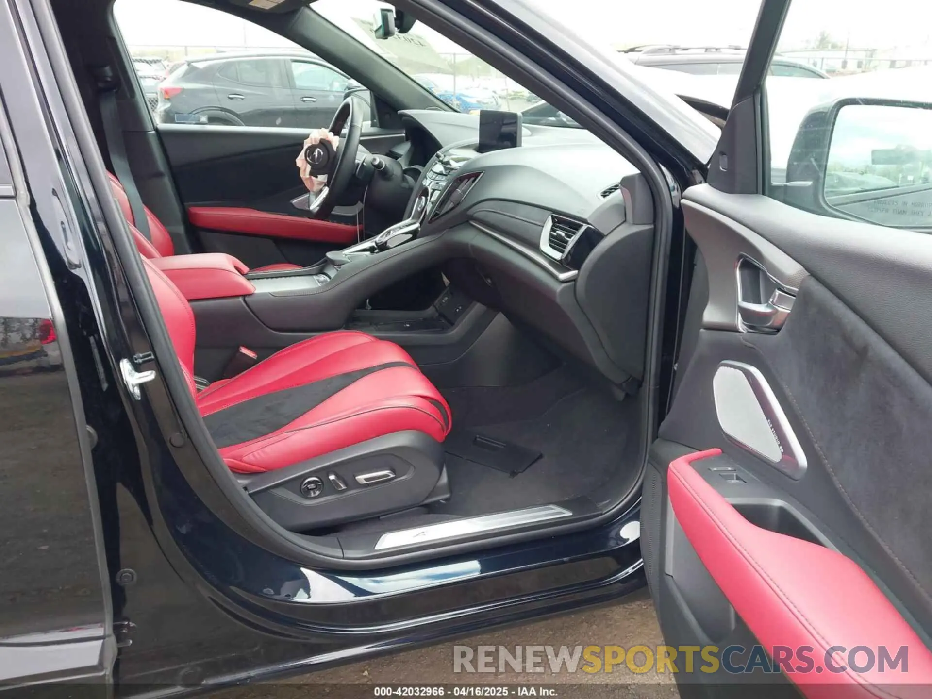 5 Фотография поврежденного автомобиля 5J8TC2H84RL001353 ACURA RDX 2024