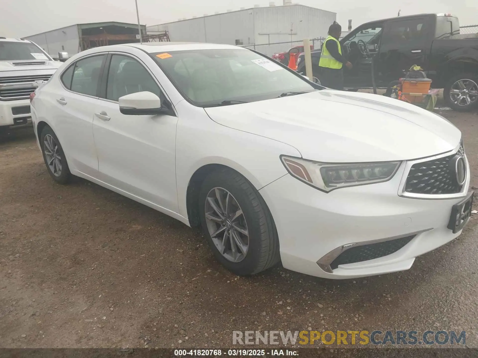 1 Фотография поврежденного автомобиля 19UUB1F36KA006211 ACURA TLX 2019