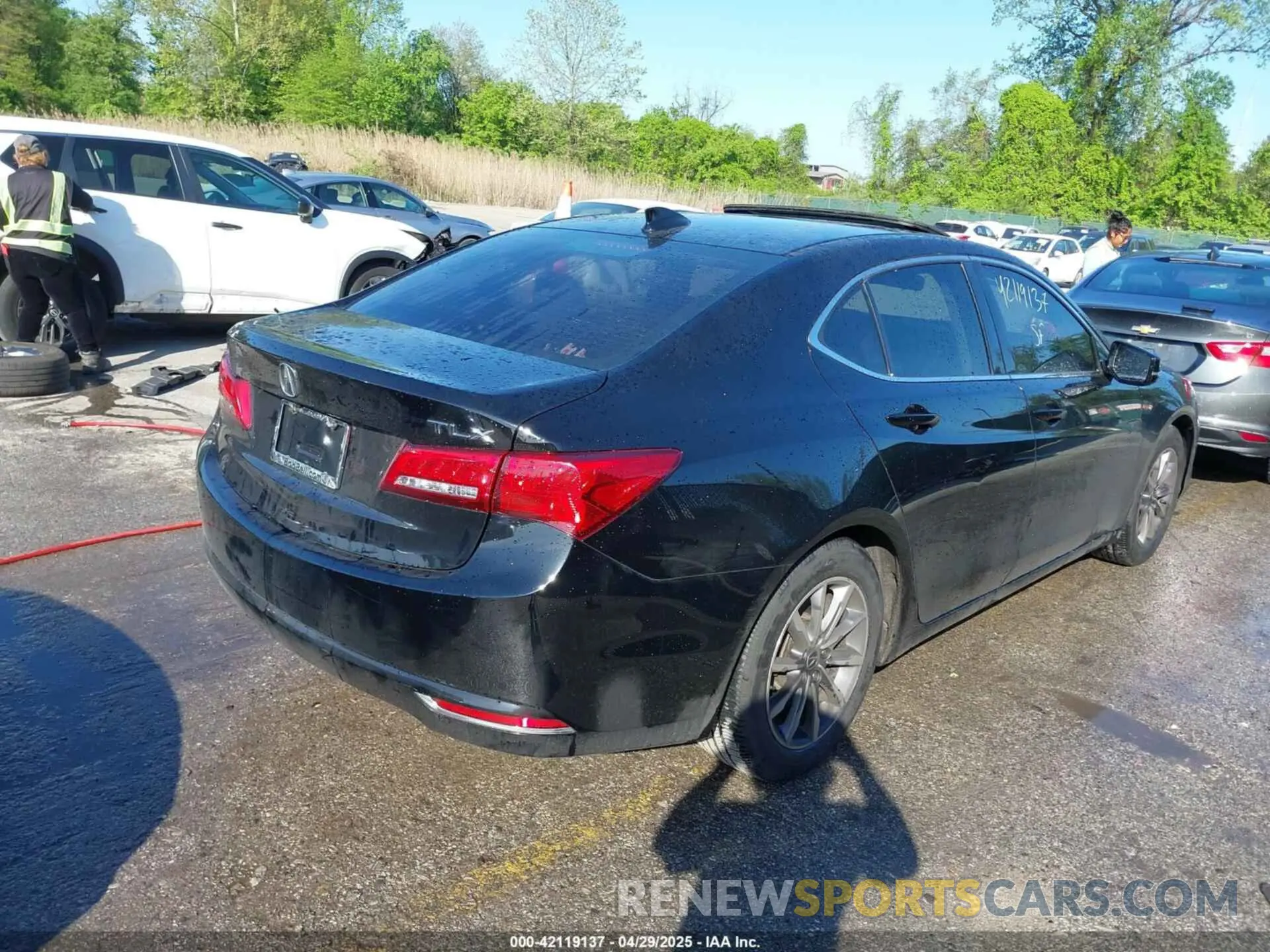 4 Photograph of a damaged car 19UUB1F52KA000293 ACURA TLX 2019