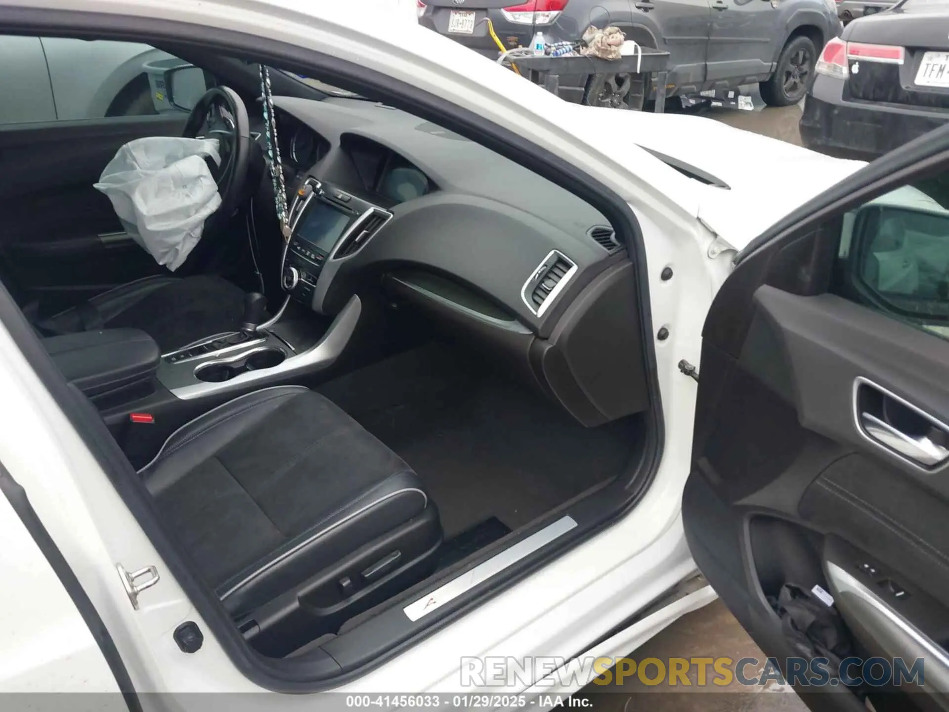 5 Фотография поврежденного автомобиля 19UUB1F63KA009058 ACURA TLX 2019