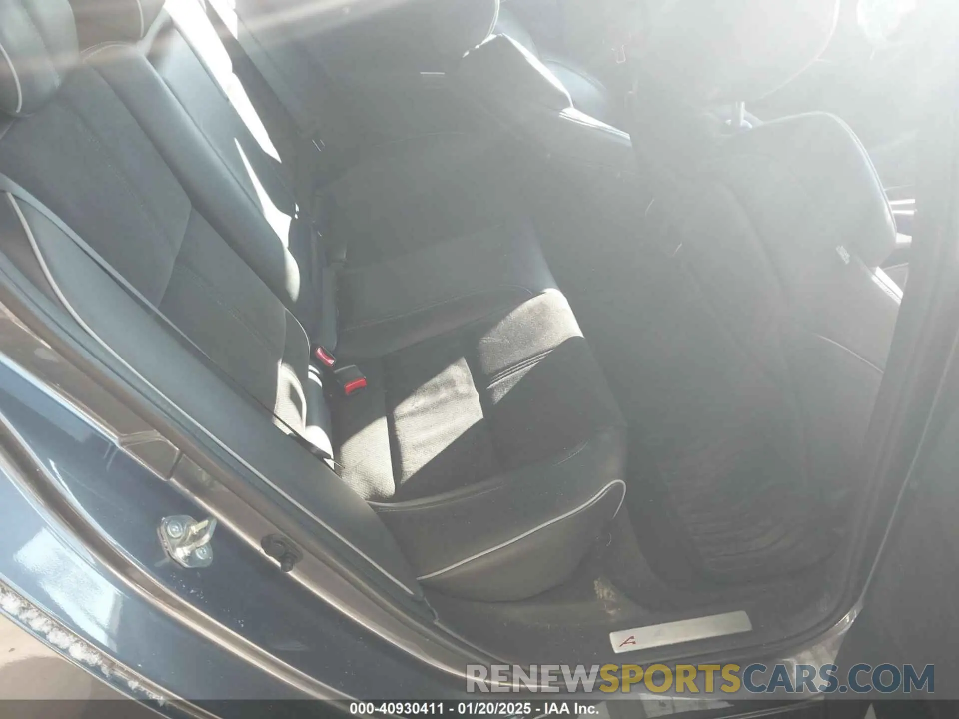 8 Photograph of a damaged car 19UUB1F64KA001793 ACURA TLX 2019