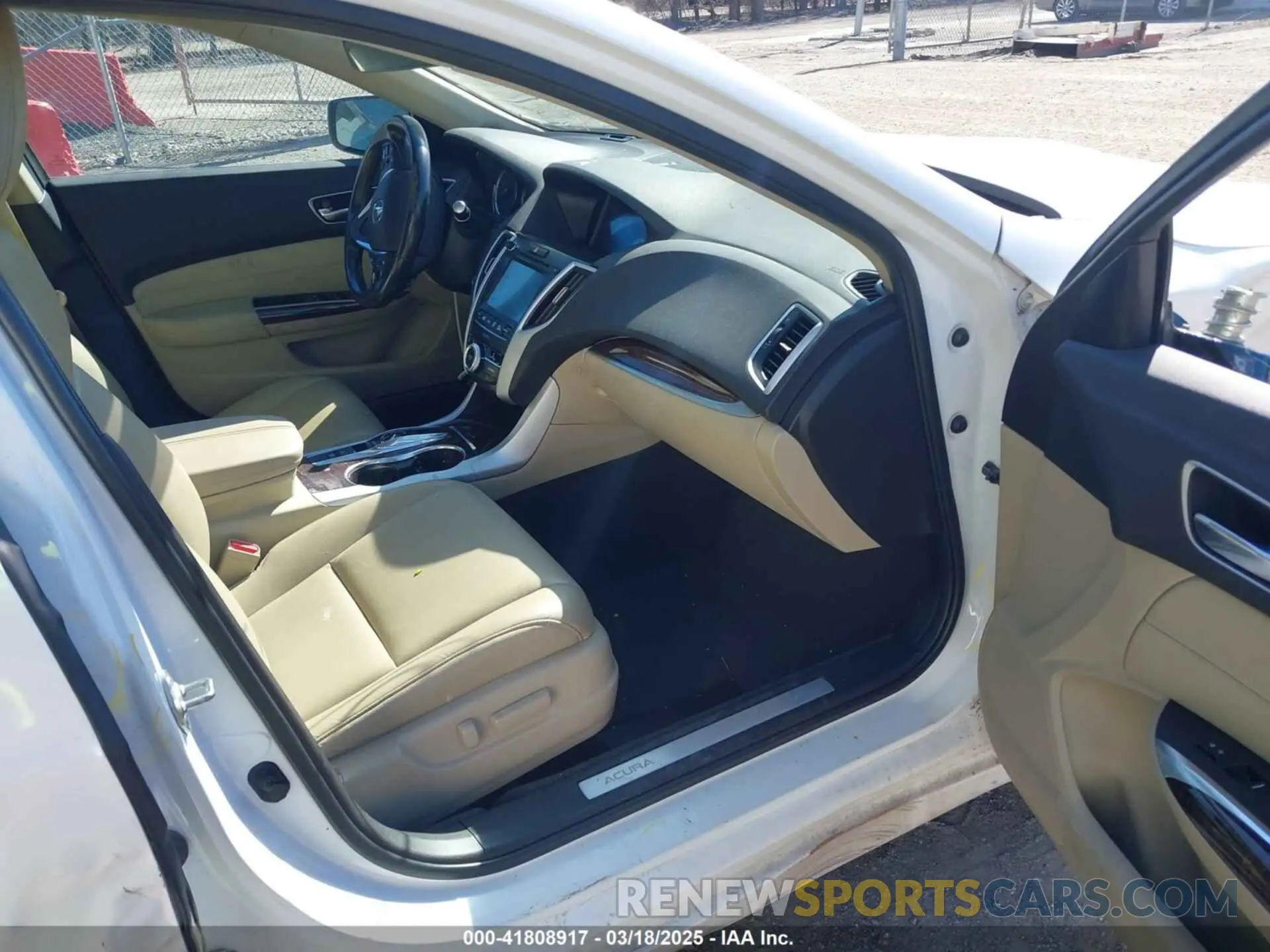 5 Фотография поврежденного автомобиля 19UUB2F33KA003854 ACURA TLX 2019