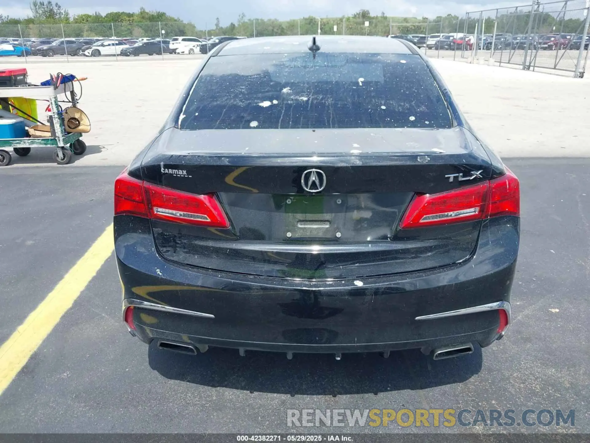 17 Фотография поврежденного автомобиля 19UUB2F43KA010490 ACURA TLX 2019