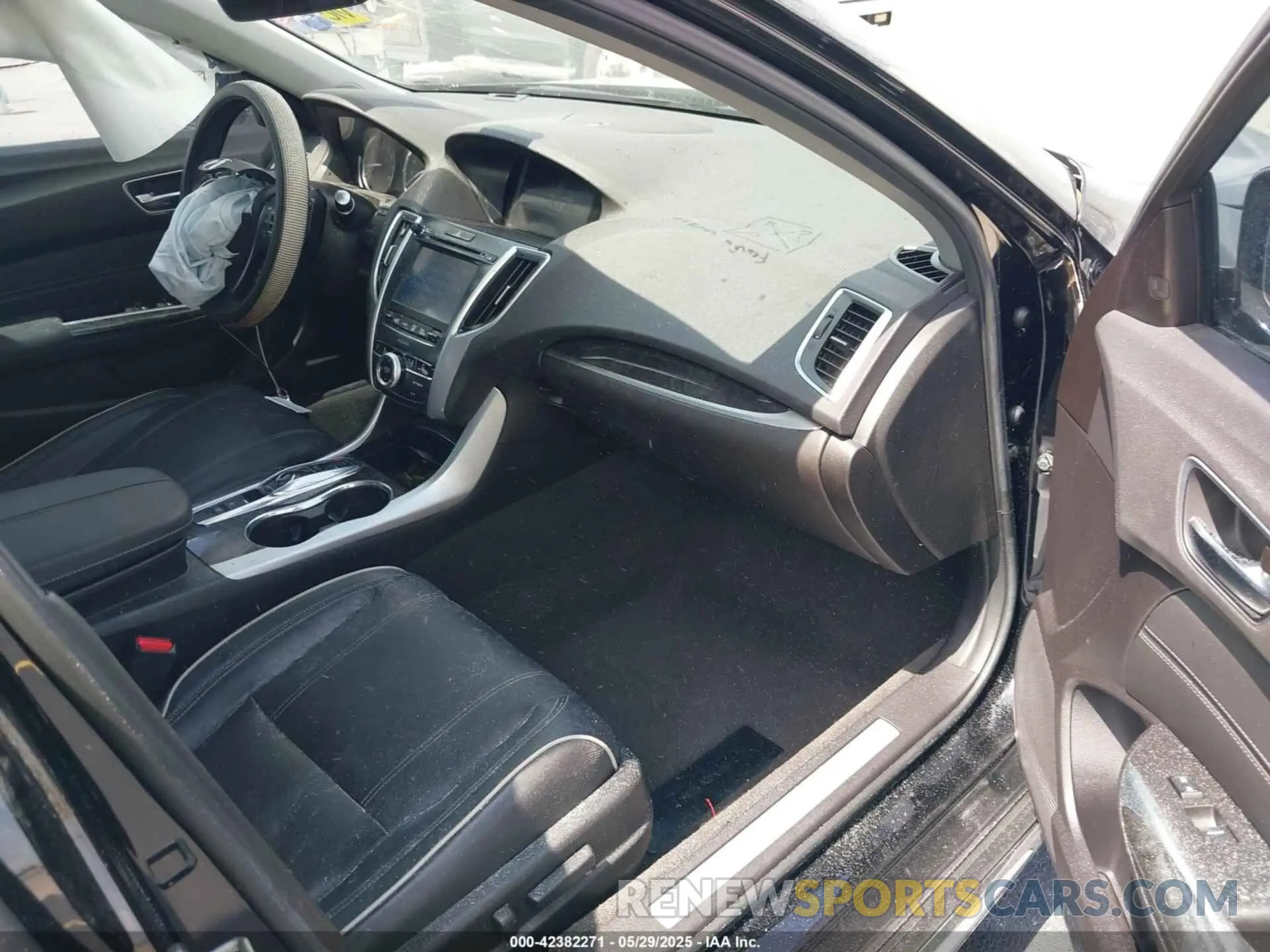 5 Фотография поврежденного автомобиля 19UUB2F43KA010490 ACURA TLX 2019