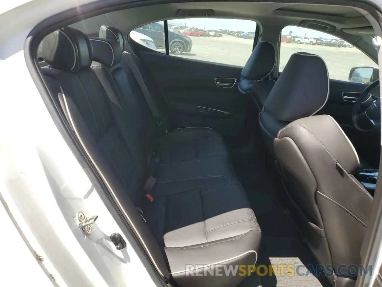 10 Photograph of a damaged car 19UUB2F46KA008345 ACURA TLX 2019