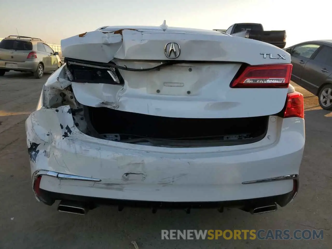 6 Photograph of a damaged car 19UUB2F48KA007732 ACURA TLX 2019