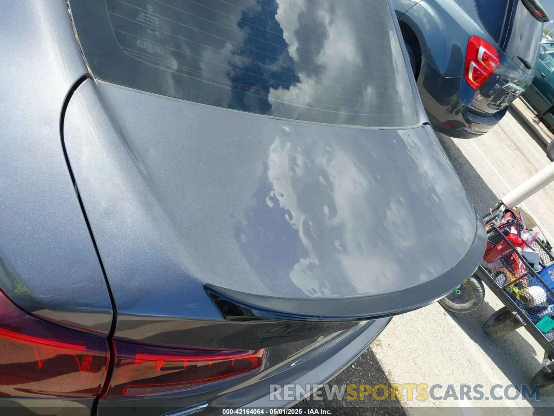 18 Photograph of a damaged car 19UUB2F61KA000932 ACURA TLX 2019