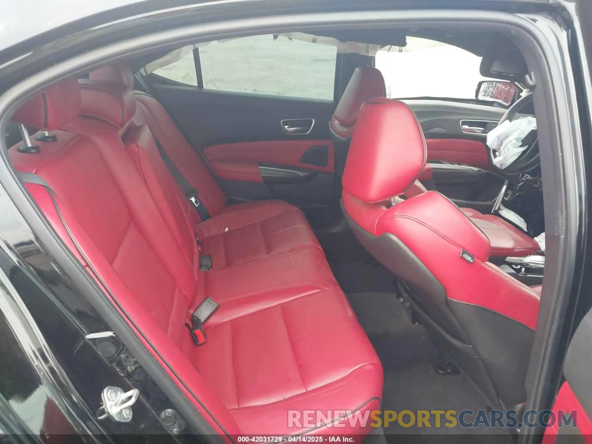 8 Photograph of a damaged car 19UUB2F63KA002536 ACURA TLX 2019